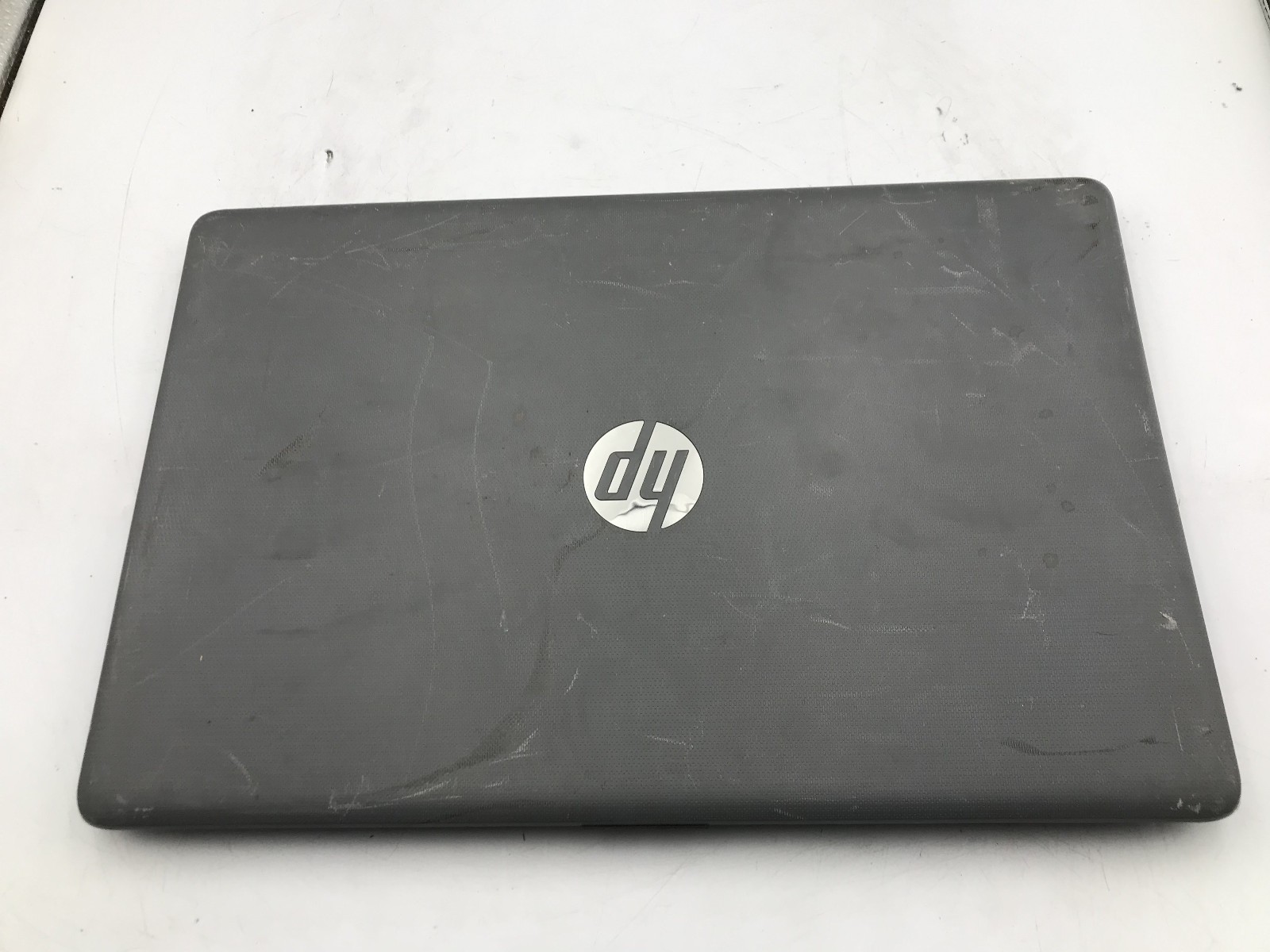 HP 15-DB0061CL – FOR PARTS/BROKEN LCD – AMD RYZEN 3 2200U – NO RAM -READ DESC-BB