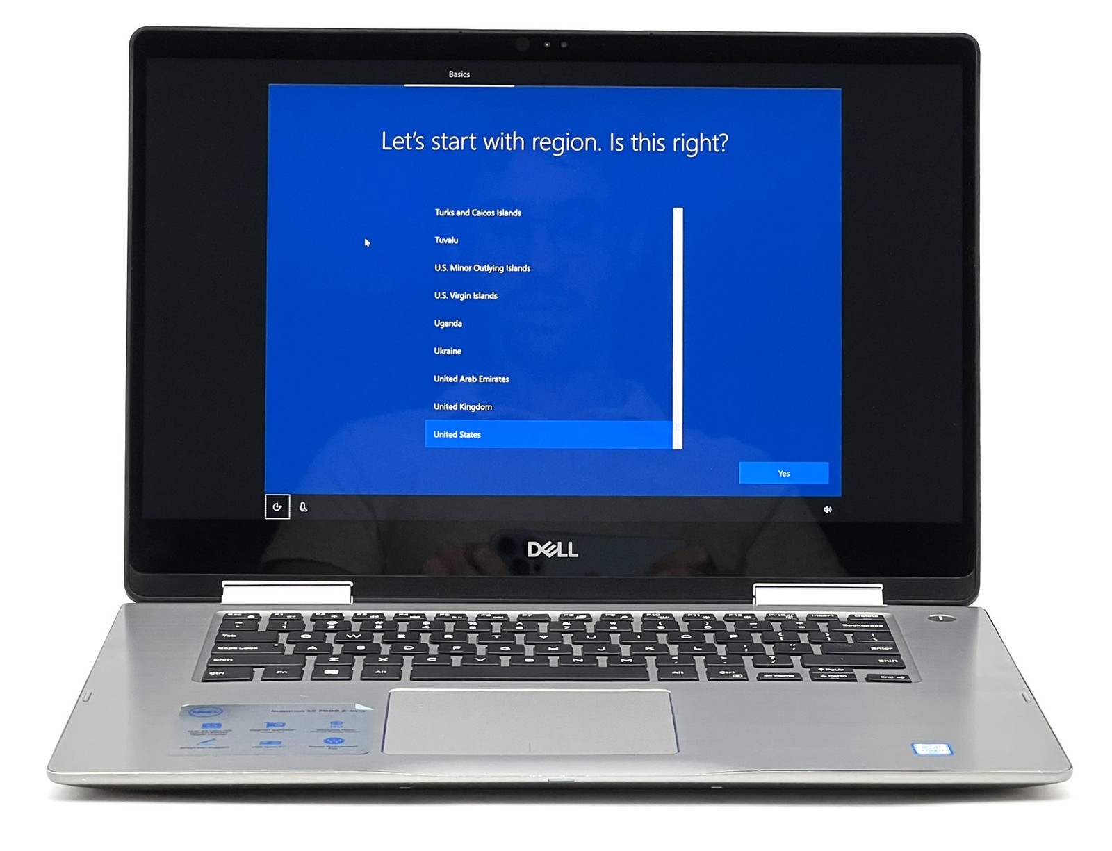 Dell Inspiron 7573 2-in-1 – UHD Touch – i7-8550U – 16GB RAM – 940MX – 512GB SSD