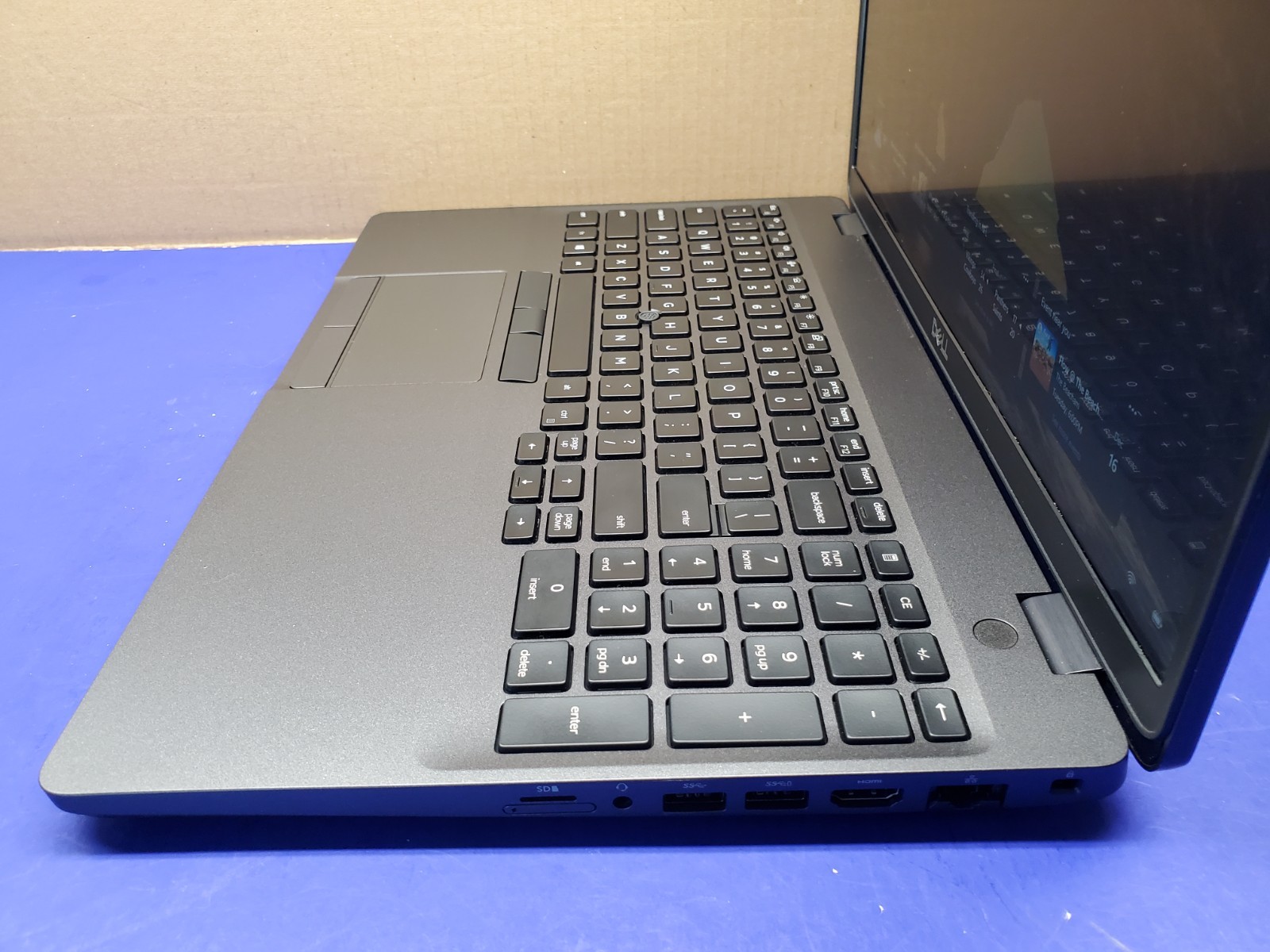 Dell Latitude 5500 i7-8665@1.9GHz 512GBssd 16GBram 15″ TOUCH 11pro “GRADE A”