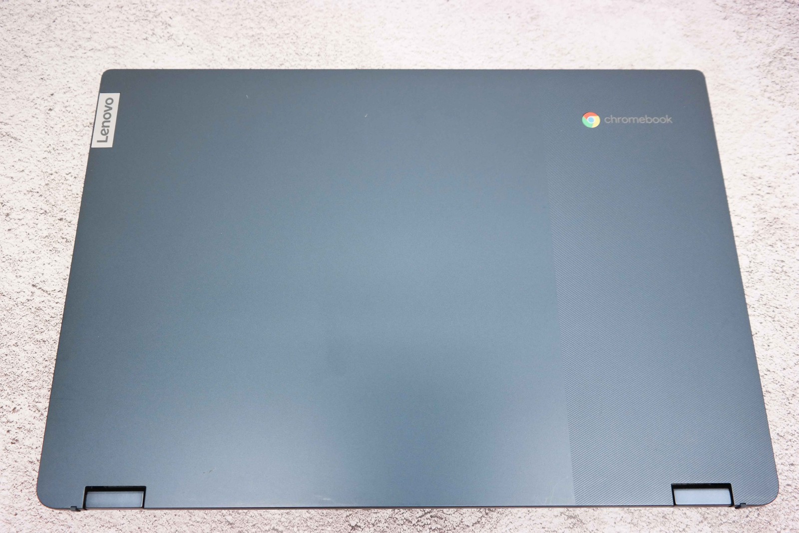 Lenovo Flex 3i Chromebook 15.6″ 4GB 64GB Abyss Blue BROKEN