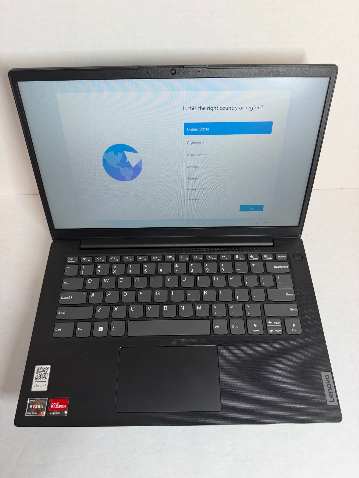 Lenovo V14 G2 AMD Ryzen 5 5500U 12GB RAM 256GB M.2 NVMe Windows 11 S2