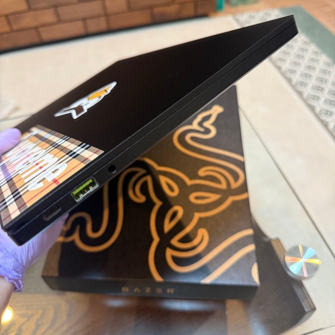 Razer Blade Stealth 13 Gaming Laptop i7-1165G7 GTX1650Ti 16GB SSD512GB 120Hz