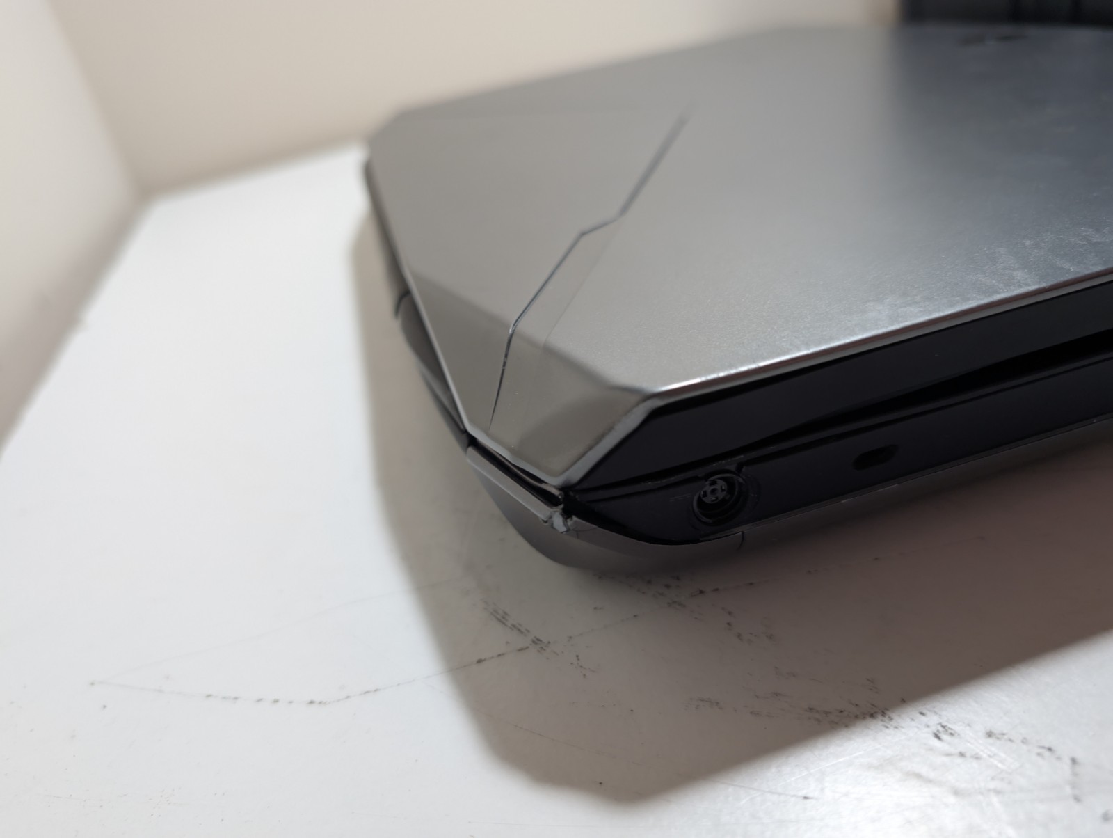 Alienware 17 i7-4700MQ 2.4GHz 16GB RAM SSD + HDD GeForce GTX 765M