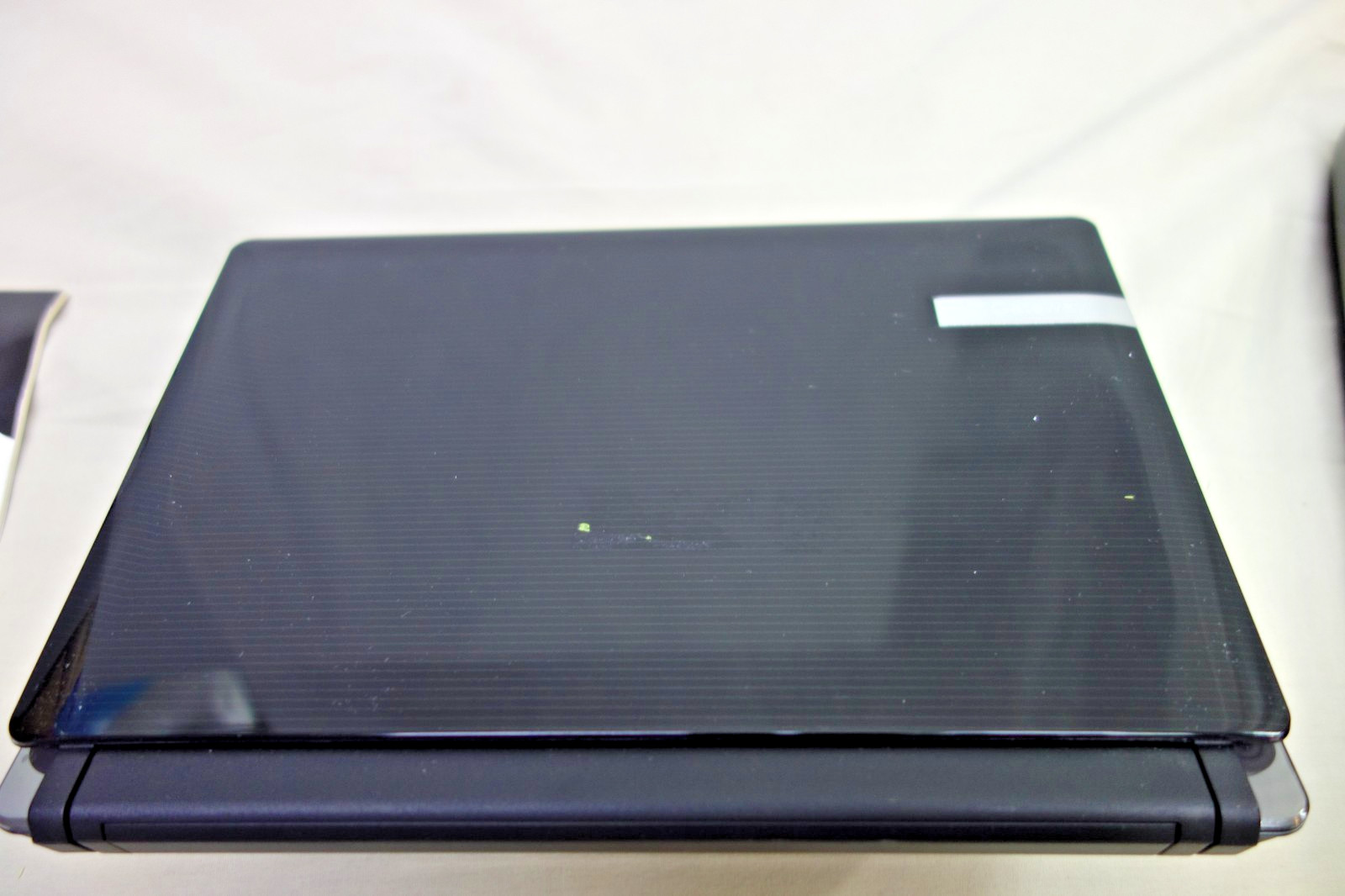 Gateway LT2104u NAV50 Netbook 10.1″ Intel Atom 1GB RAM 250G Box Manual Case Win7