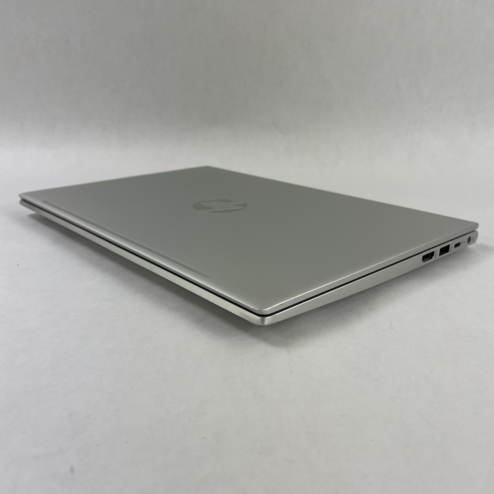 HP ProBook 630 G8 13.3″ i7-1165G7 2.80 GHz 8 GB RAM No SSD/OS/AC