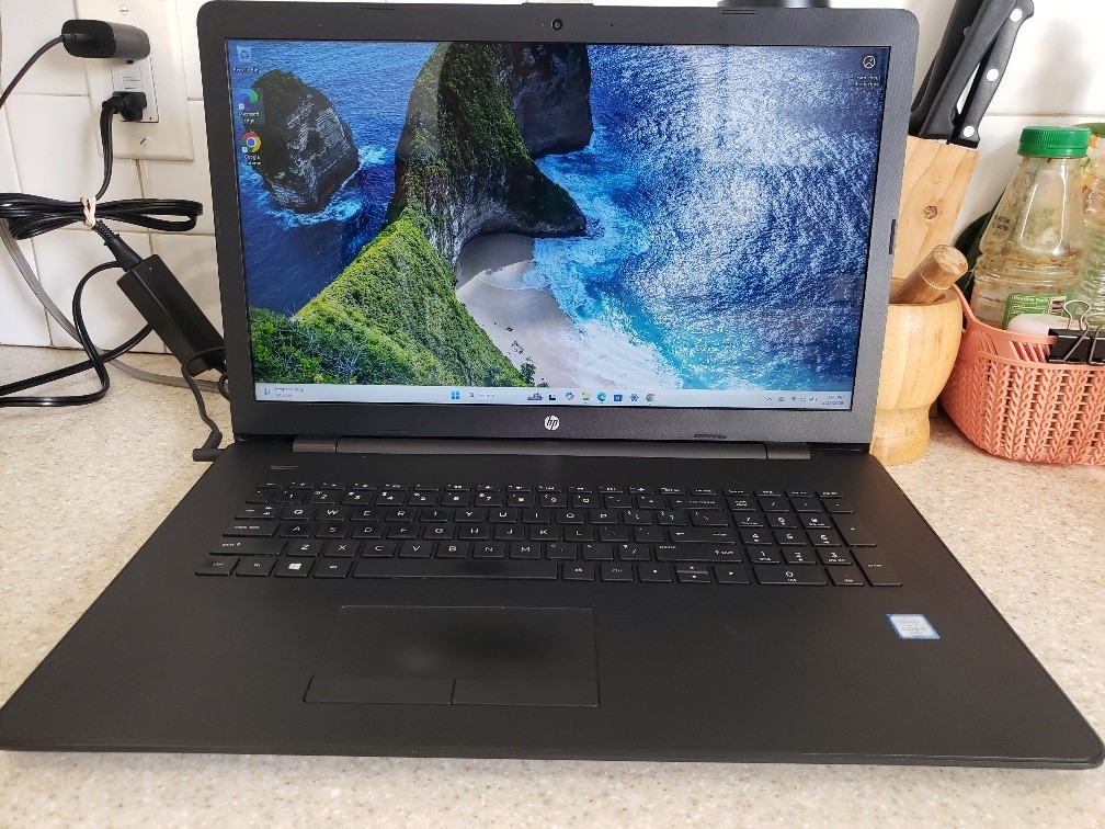 HP NOTEBOOK 17-BS037CL INTEL CORE i3-6006U 2.00GHZ 256GB SSD 8GB RAM WIN 11