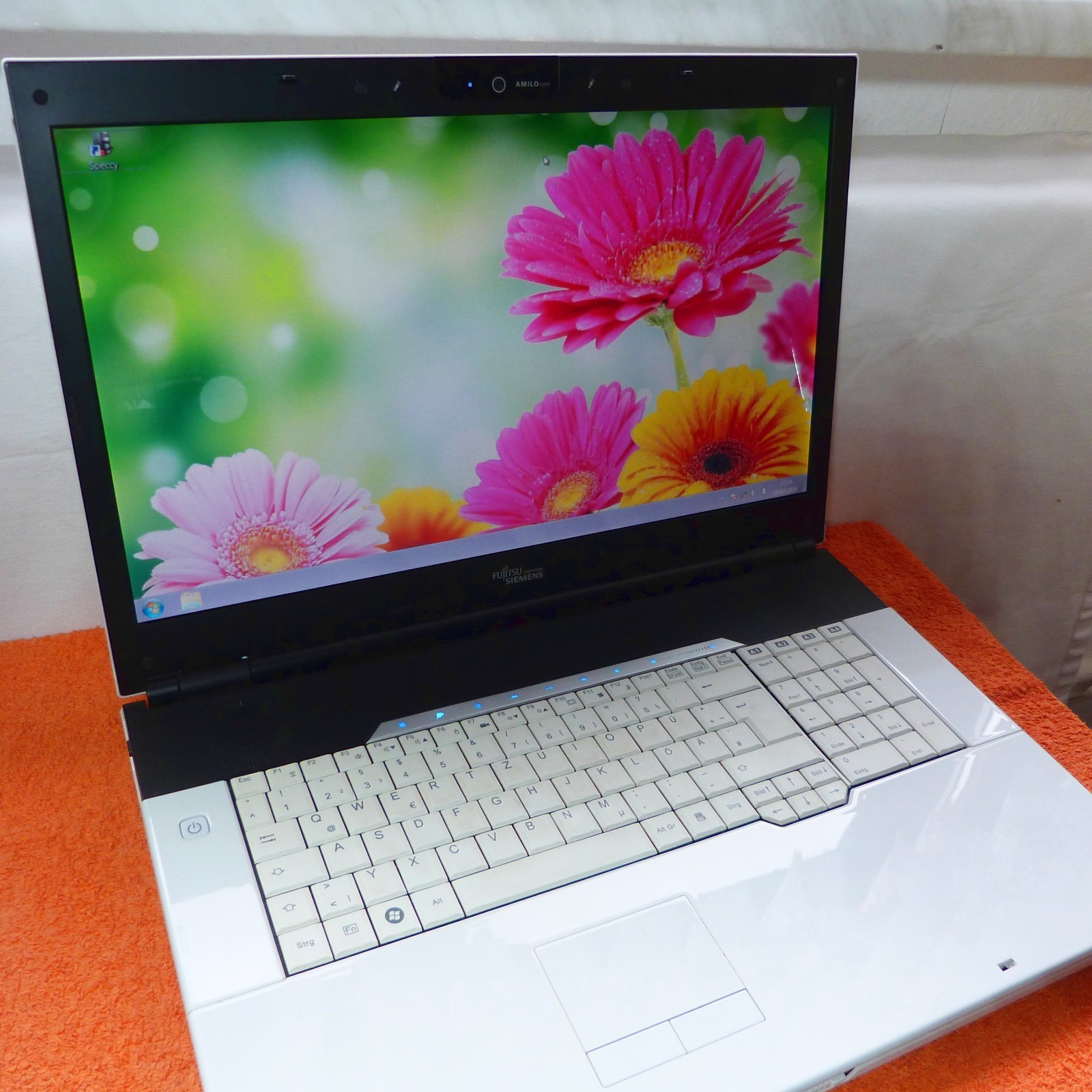Siemens Xi3650 Multimedia 18″ l 1TB SSD Windows 7 l 8GB RAM NEW DVDRW HDMI
