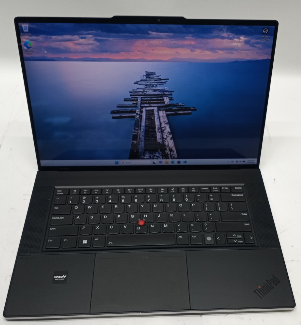 Lenovo ThinkPad Z16 Gen 1 TOUCH AMD Ryzen 7 6850H 16GB/512GB NVMe Win11P MC679!