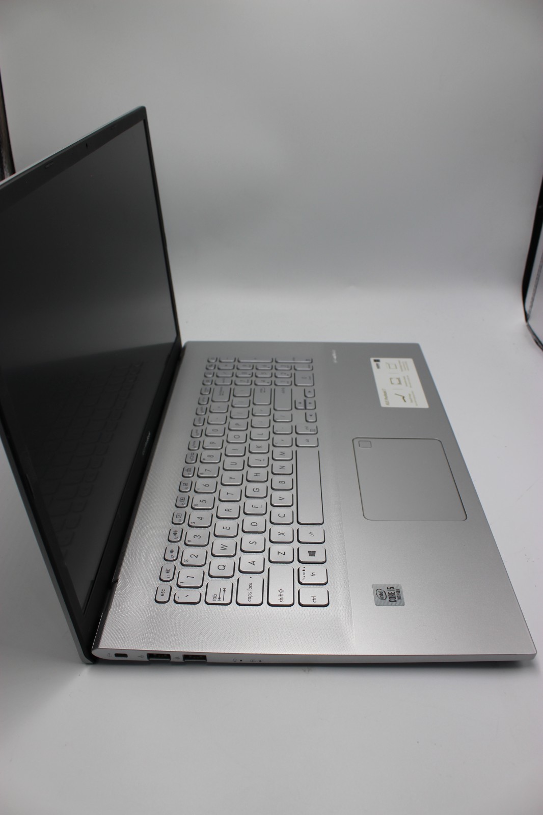 Asus Vivobook 17 S712J Core i5-1035G1 1.0GHz 8GB RAM 128 Gb SSD & 1 TB HDD
