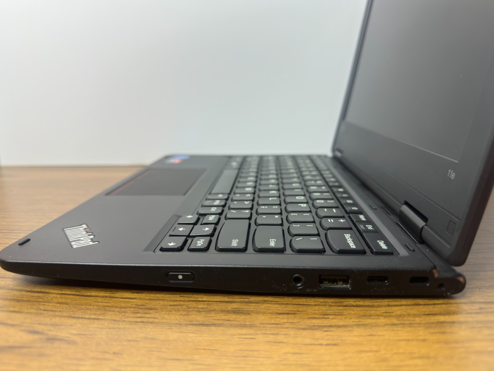 Lenovo ThinkPad 11e 5th Gen | intel N4100 | 4GB | No SSD | For Parts | *READ*