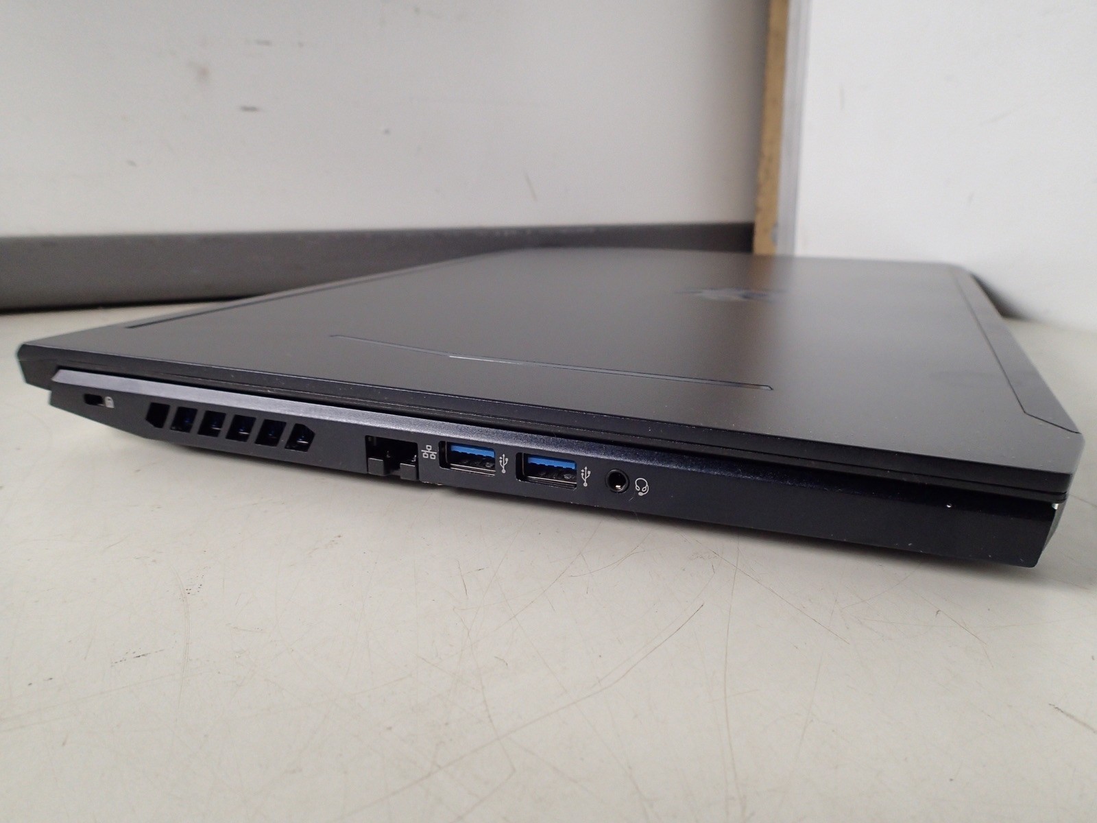 Acer Predator PH315-54 Intel Core i7 11800H 2.30GHz 32GB RAM 1TB M.2 Windows 11