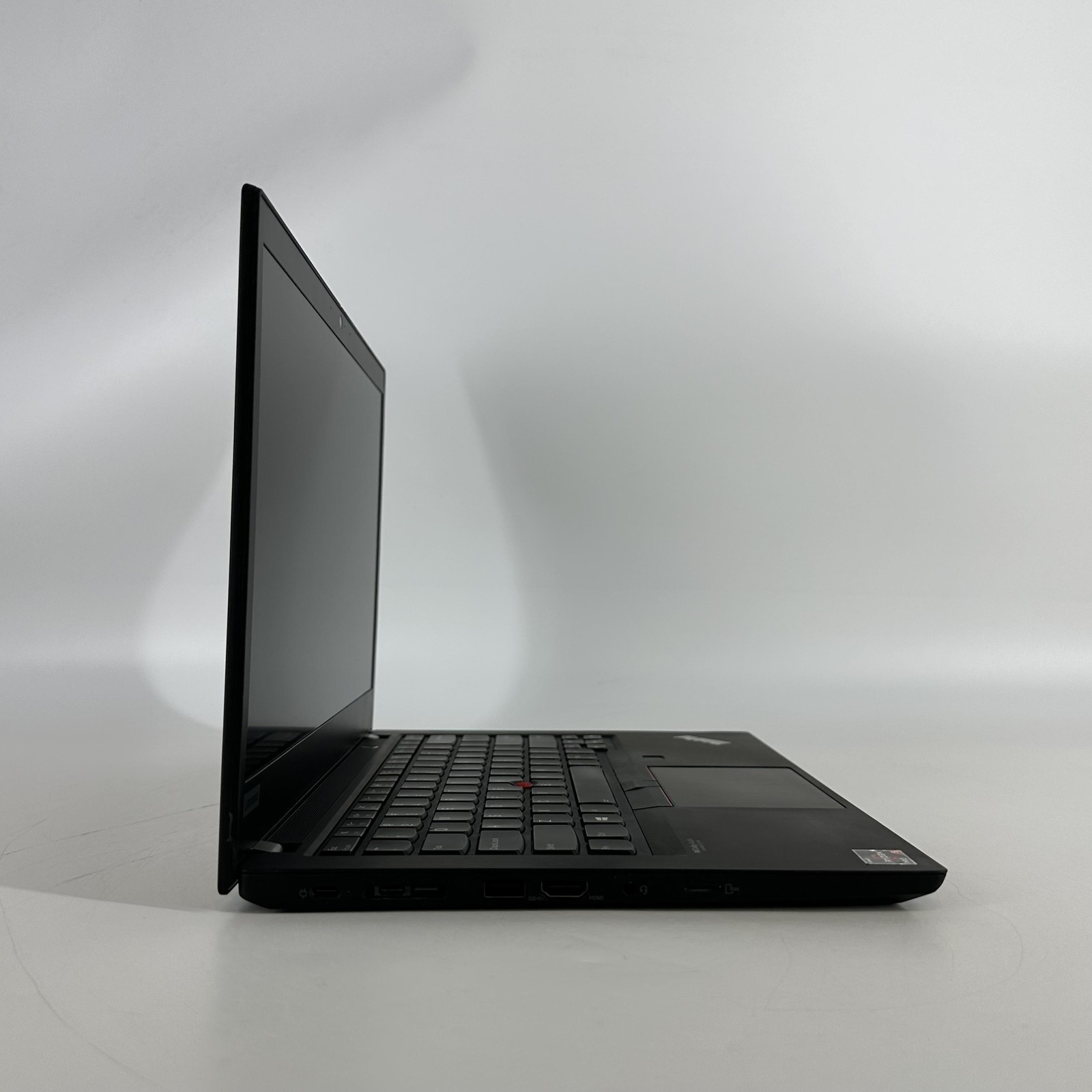 Lenovo ThinkPad T14 Gen 2 FHD 2.3 GHz Ryzen 5 PRO 5650U 16GB 256GB SSD Very Good