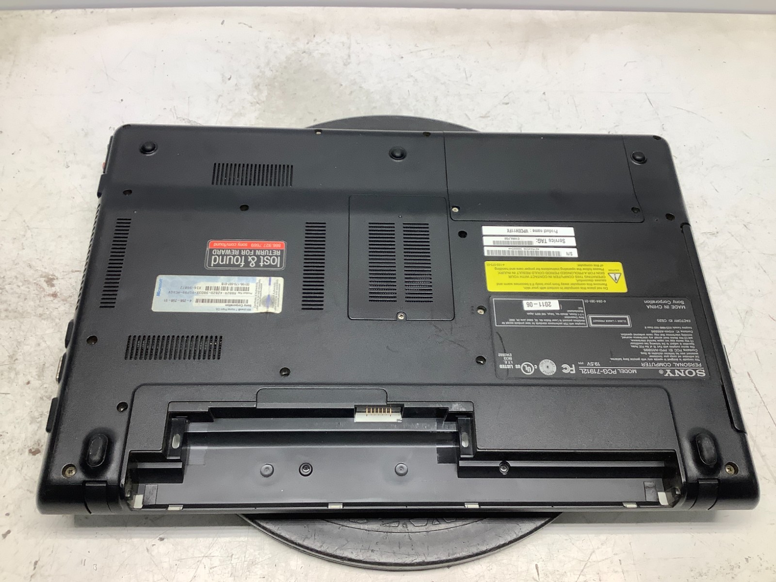 Sony Vaio VPCEH11FX Intel Pentium B940 2GHz 4 GB NO HDD
