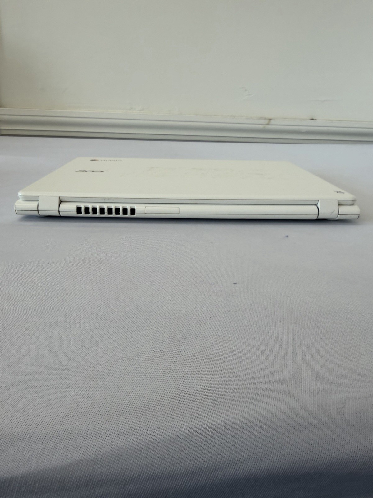 Acer Chromebook C720P-2600 Laptop – Intel Celeron 2955U – 2GB RAM – 32 GB SSD