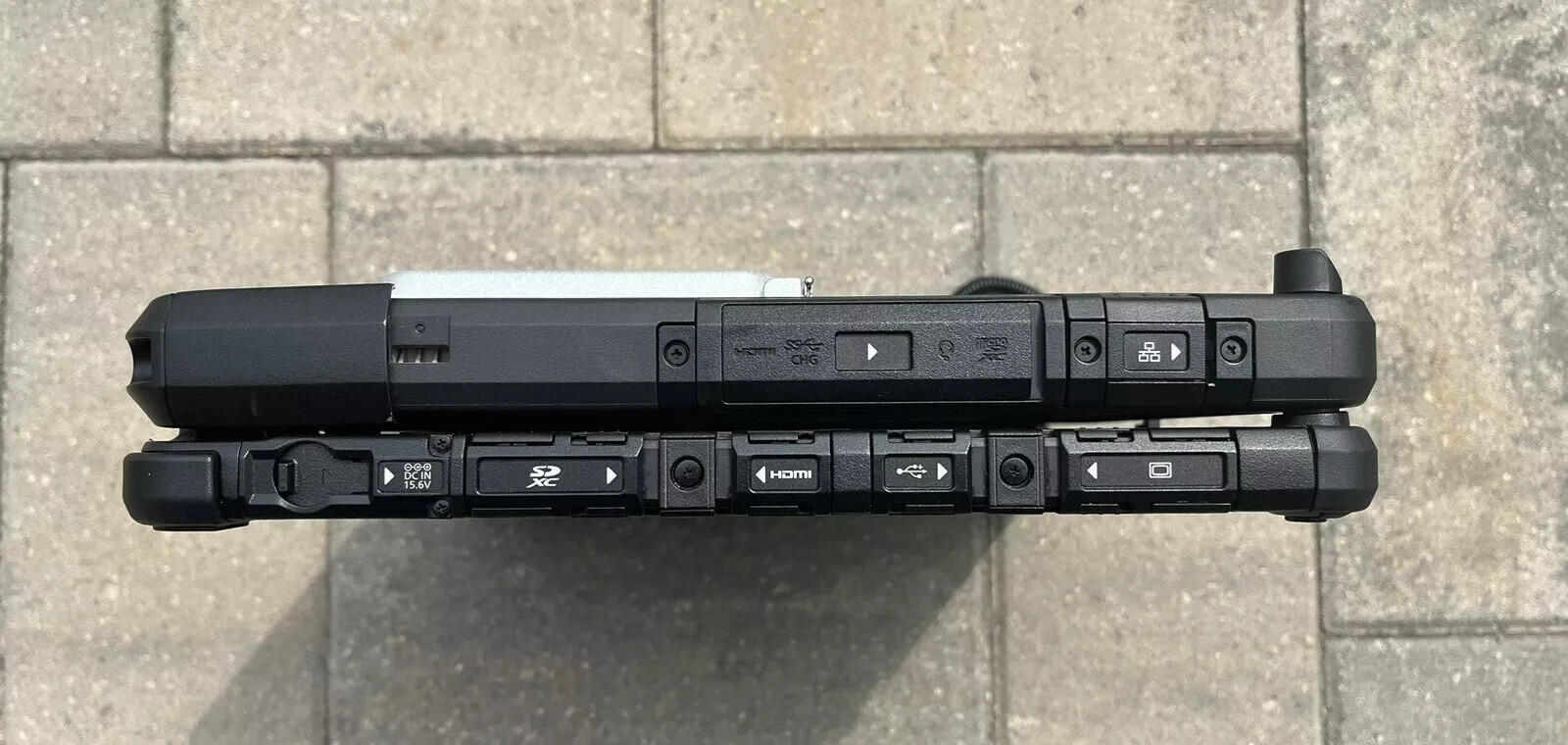 Panasonic Toughbook CF-33 2.80GHz Win 11 Core i7-7600U 16GB RAM 512GB SSD
