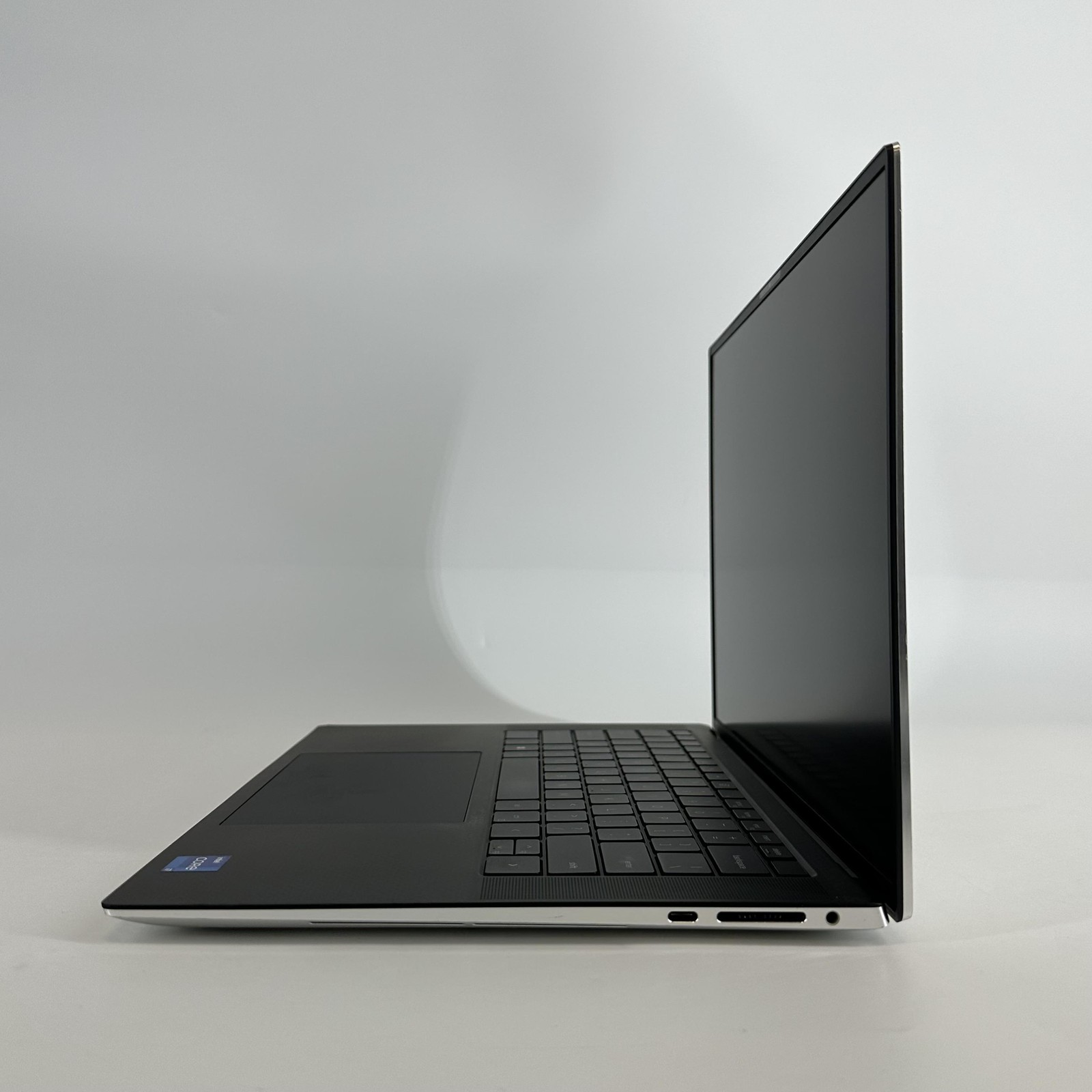 Dell XPS 15 9520 Silver FHD+ 2.3 GHz i7-12700H 32GB 1TB SSD RTX 3050 Good