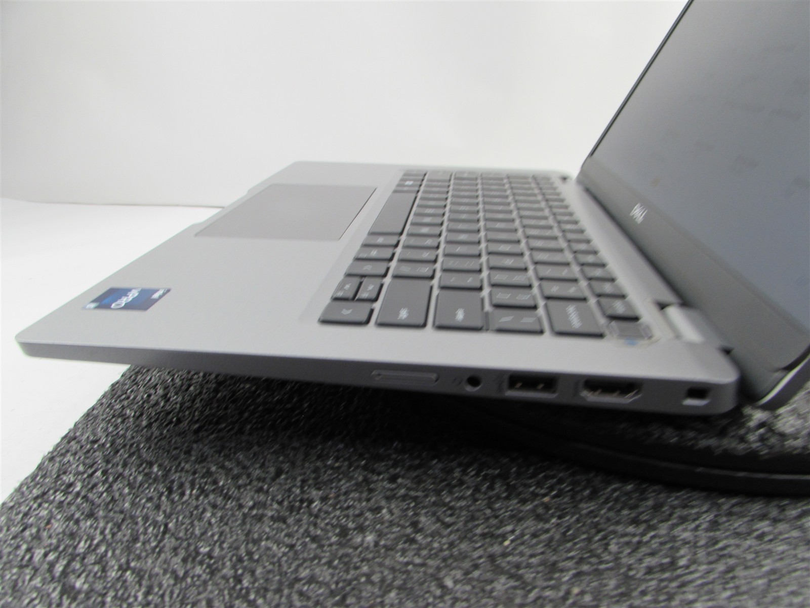 DELL LATITUDE 5330 FHD TOUCHSCREEN I5-1245U 10 CORE 512GB SSD 16GB RAM NO O.S
