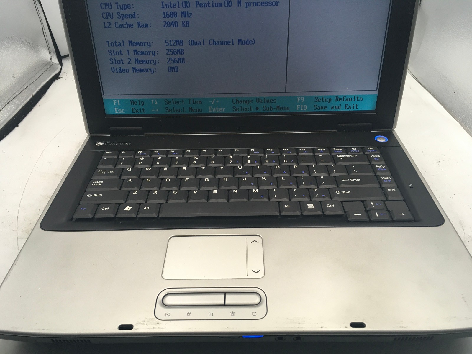 GATEWAY M460 – BOOTS TO BIOS – INTEL PENTIUM M – 512MB RAM – 15″ – READ DESC -BB