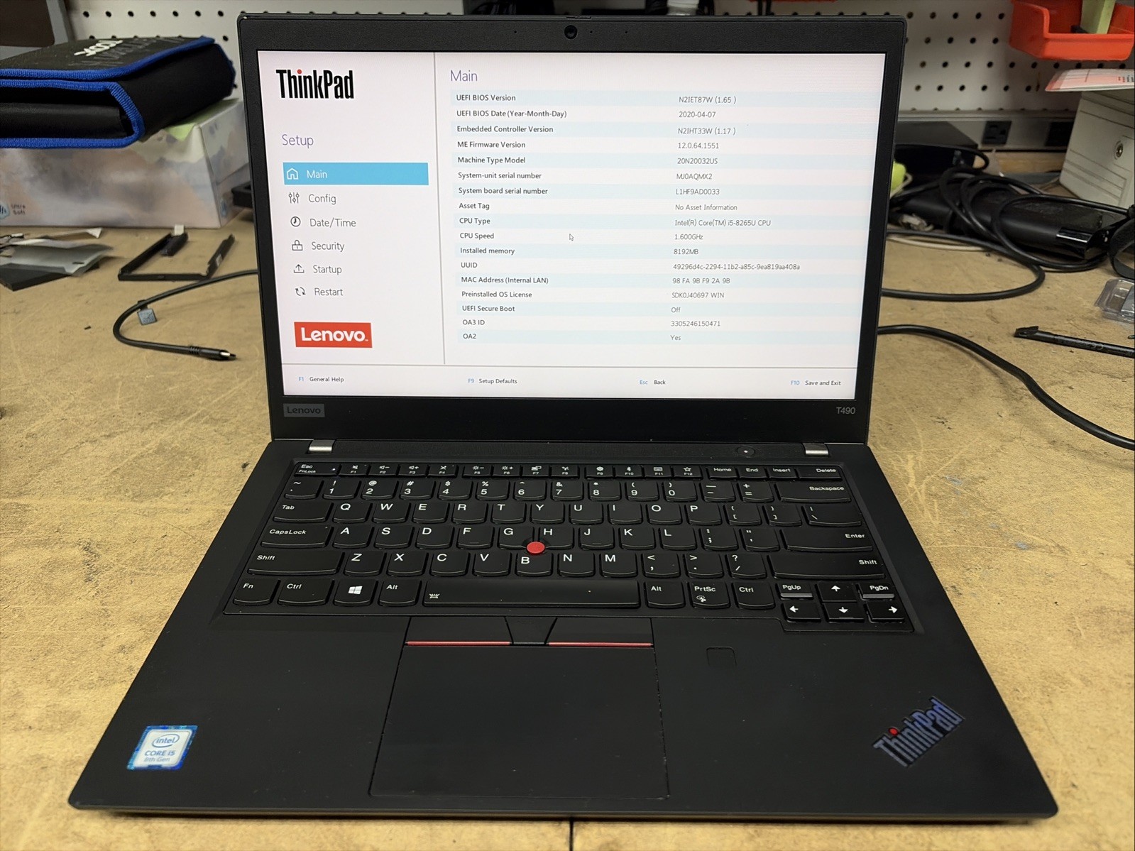 Lenovo ThinkPad T490 14″ FHD i5-8265u 8GB RAM No OS/SSD