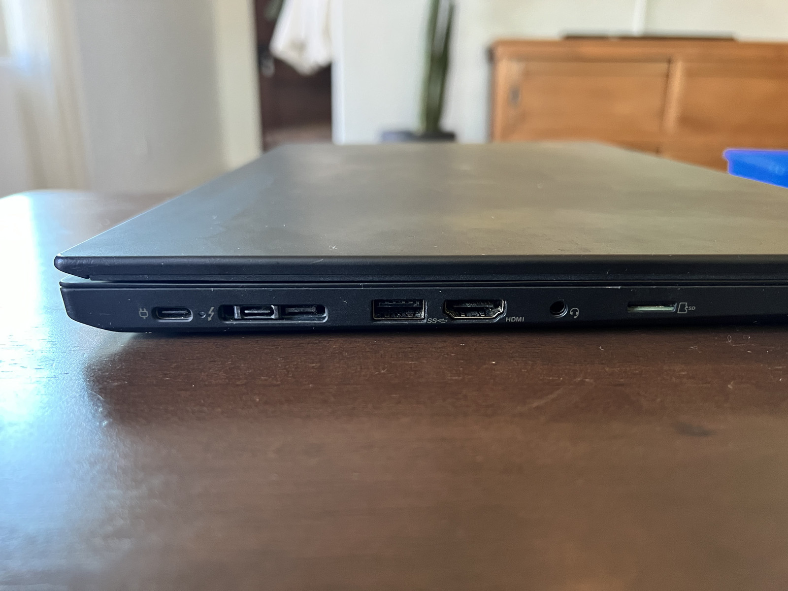 Lenovo Thinkpad P15s Gen2i Core i5 15.6-in – 20W6008DUS – 11th Gen Intel Core i5
