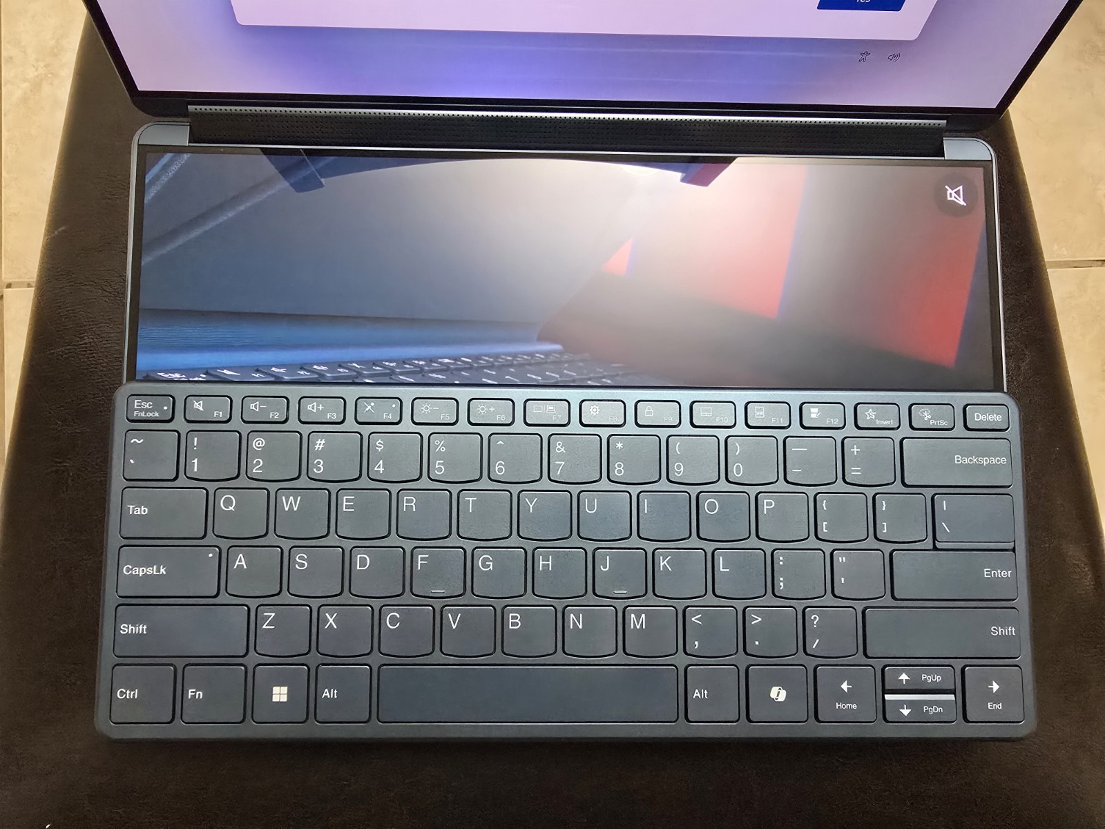 Lenovo Yoga Book 9i DUAL OLED 13 13.3″ Ultra 7 155U 16GB 1TB Touch Laptop #2