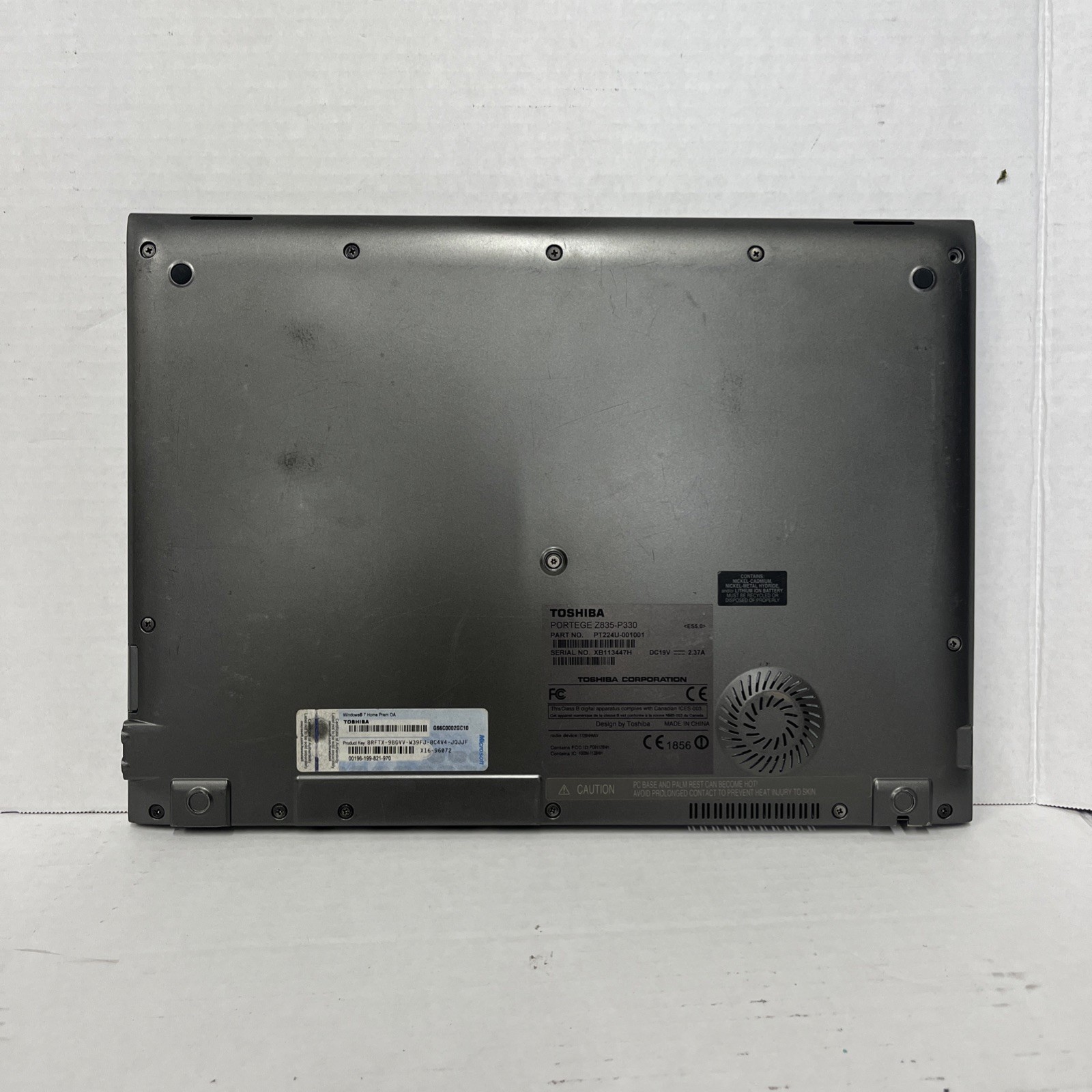 Toshiba Portege Z835-P360 Intel i3-2367M 1.4GHz 4 GB NO HDD