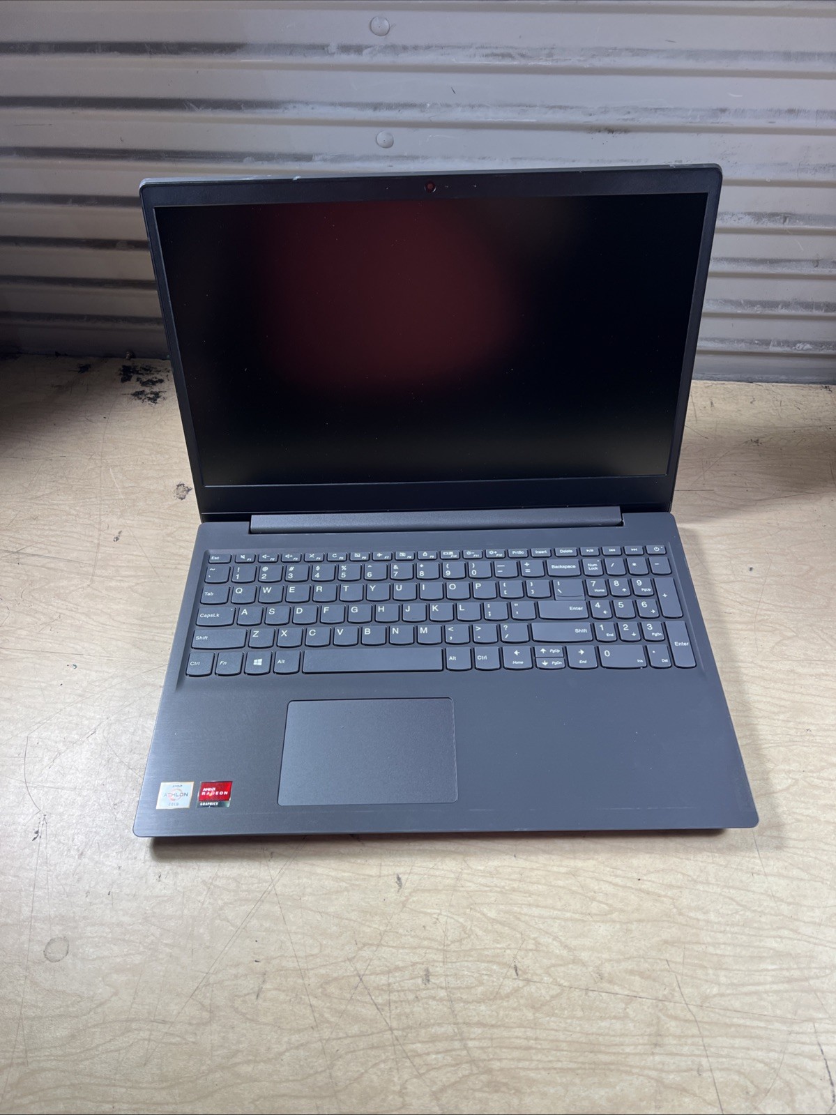 LENOVO V15-ADA AMD ATHLON GOLD 3150U 8GB RAM **NO HD/ NO CADDIE/ NO OS
