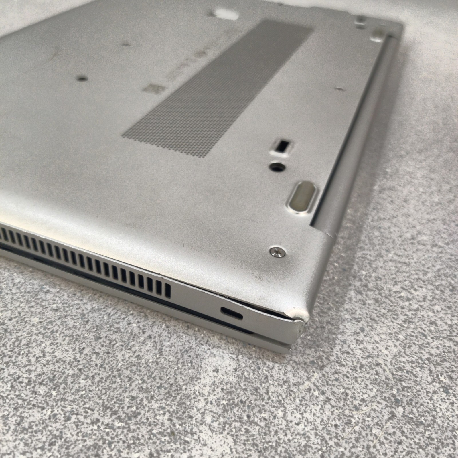 HP EliteBook 840 G6 i5 8th Gen 16GB RAM NO SSD Grade D, NO AC, SEE PHOTOS