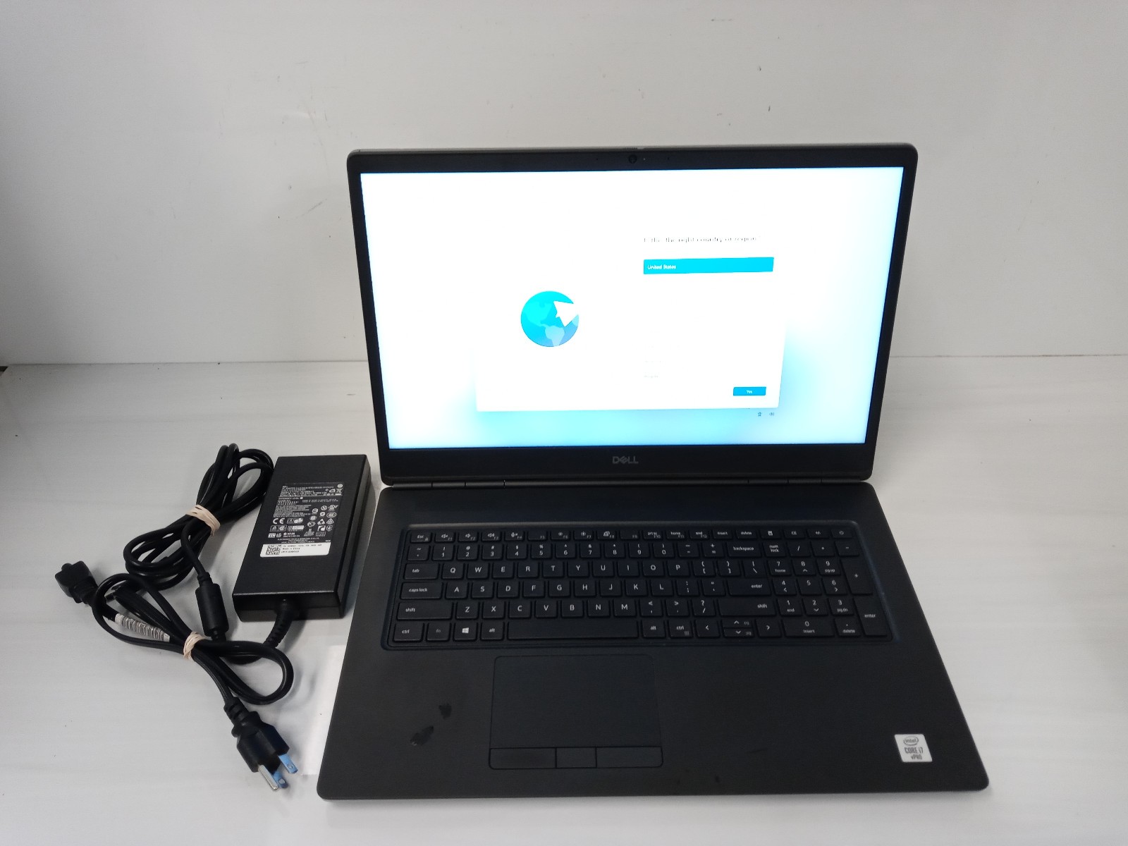 Dell Precision 7750 17.3″ Workstation i7-10850H 2.70GHz 32GB 512GB SSD Win11 Pro