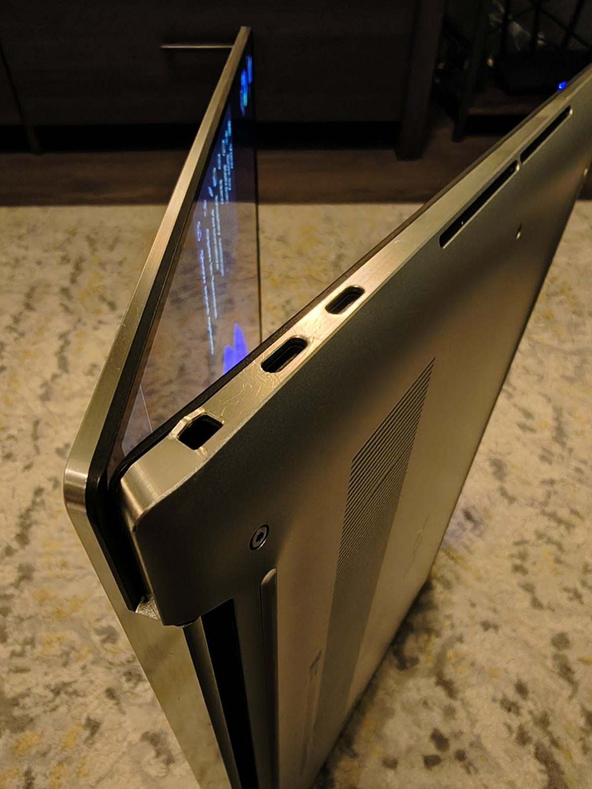 Dell XPS 15 9510 FHD 2.50GHz i9-11900H 32GB 512gb SSD RTX 3050 Ti
