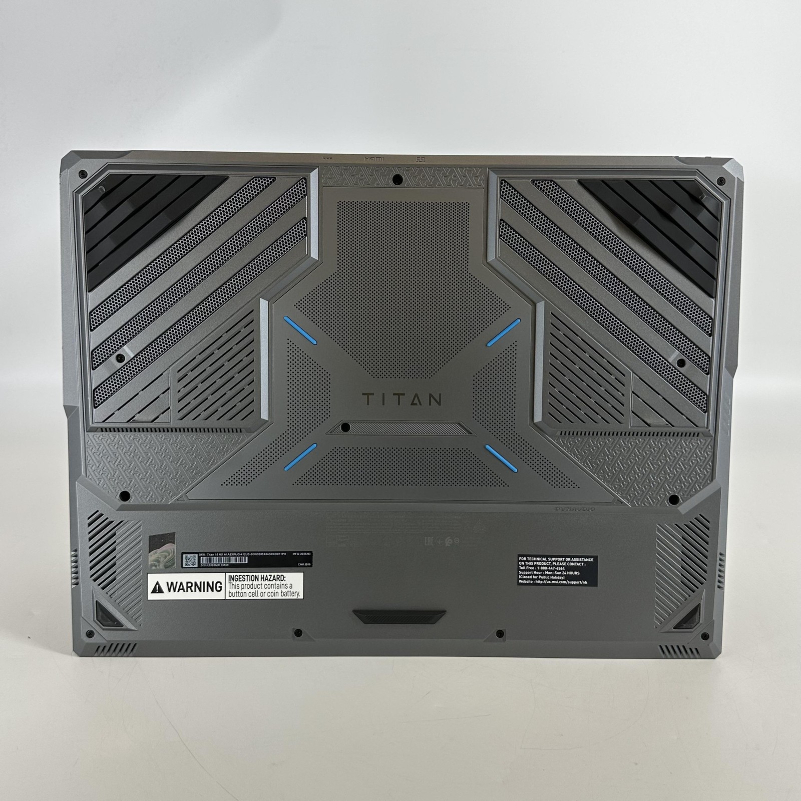 MSI Titan 18 HX AI 4K+ 120Hz 2.8 GHz Ultra 9 285HX 64GB 2TB SSD RTX 5090
