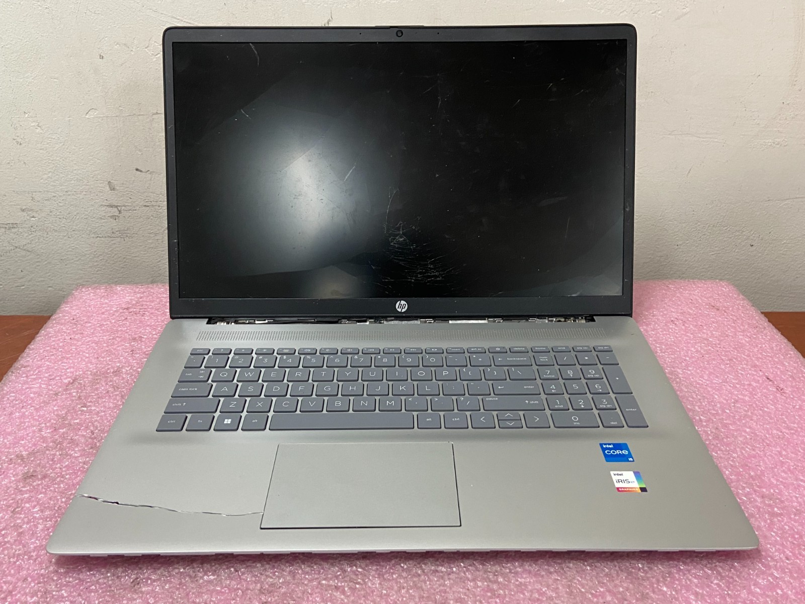 HP 17T i5-11th Gen or Higher *AS IS/Power On Only/Read* | LP495