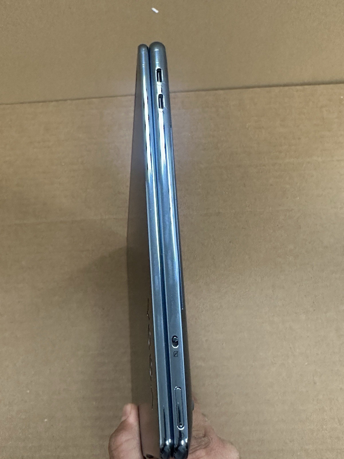 Lenovo Yoga Book 9i 13IMU9 Ultra7 155U 1.7GHz 16GB 1TB 13.3″2.8KOLED 83FF0000US