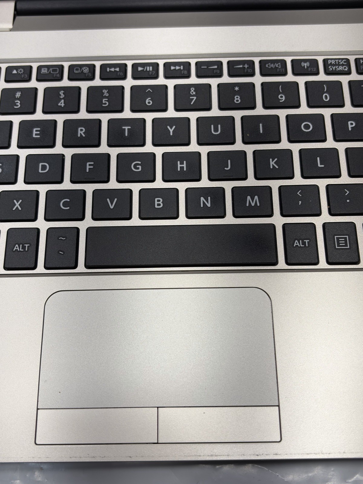 Toshiba Satellite Radius 11 L15W-B1302 HD Touchscreen 11.6″ Laptop
