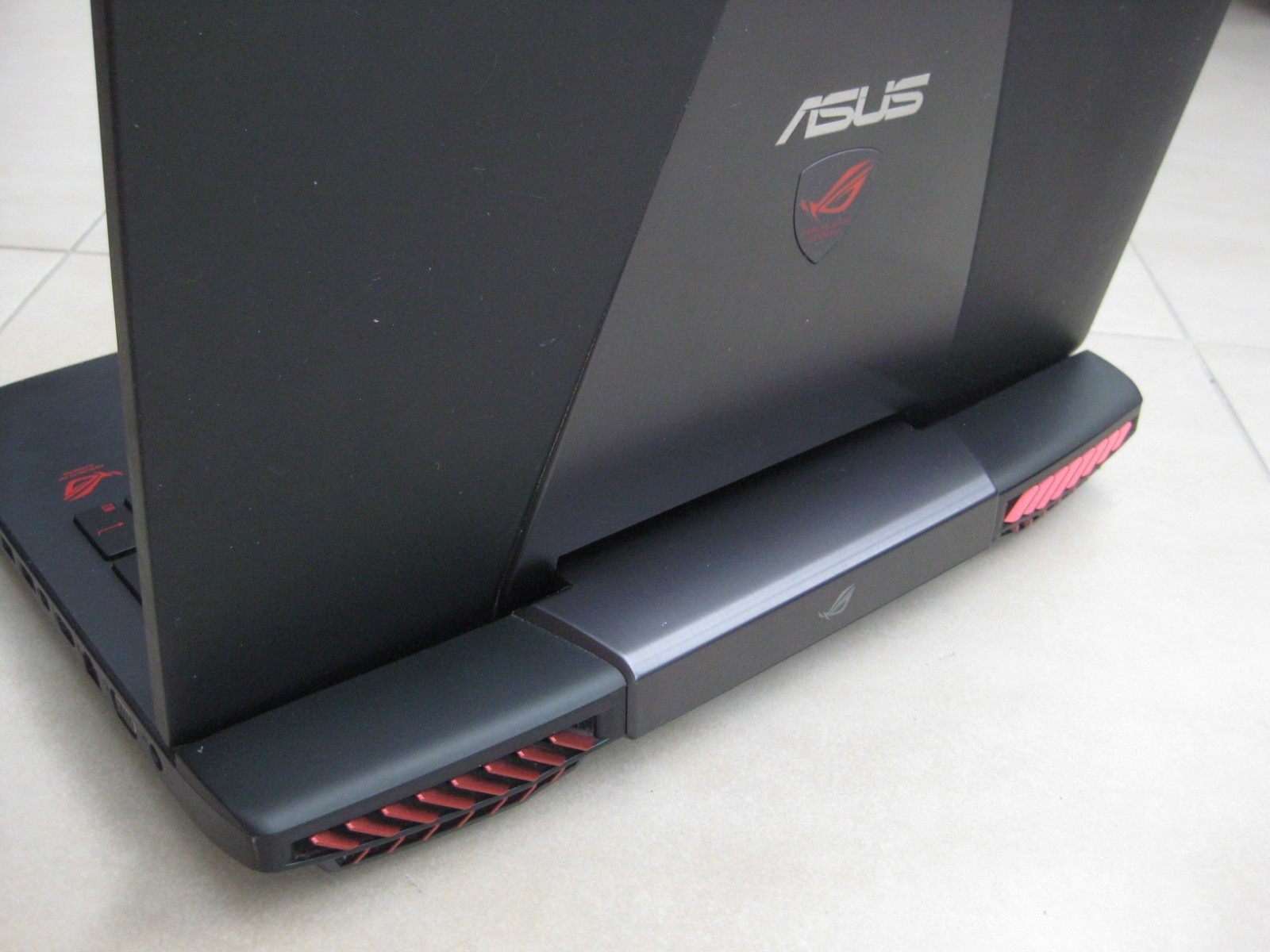 ASUS ROG G751JY-T7059H i7-4710HQ 8GB 1TB HDD 256GB SSD GTX980M 17.3 Gaming PRO