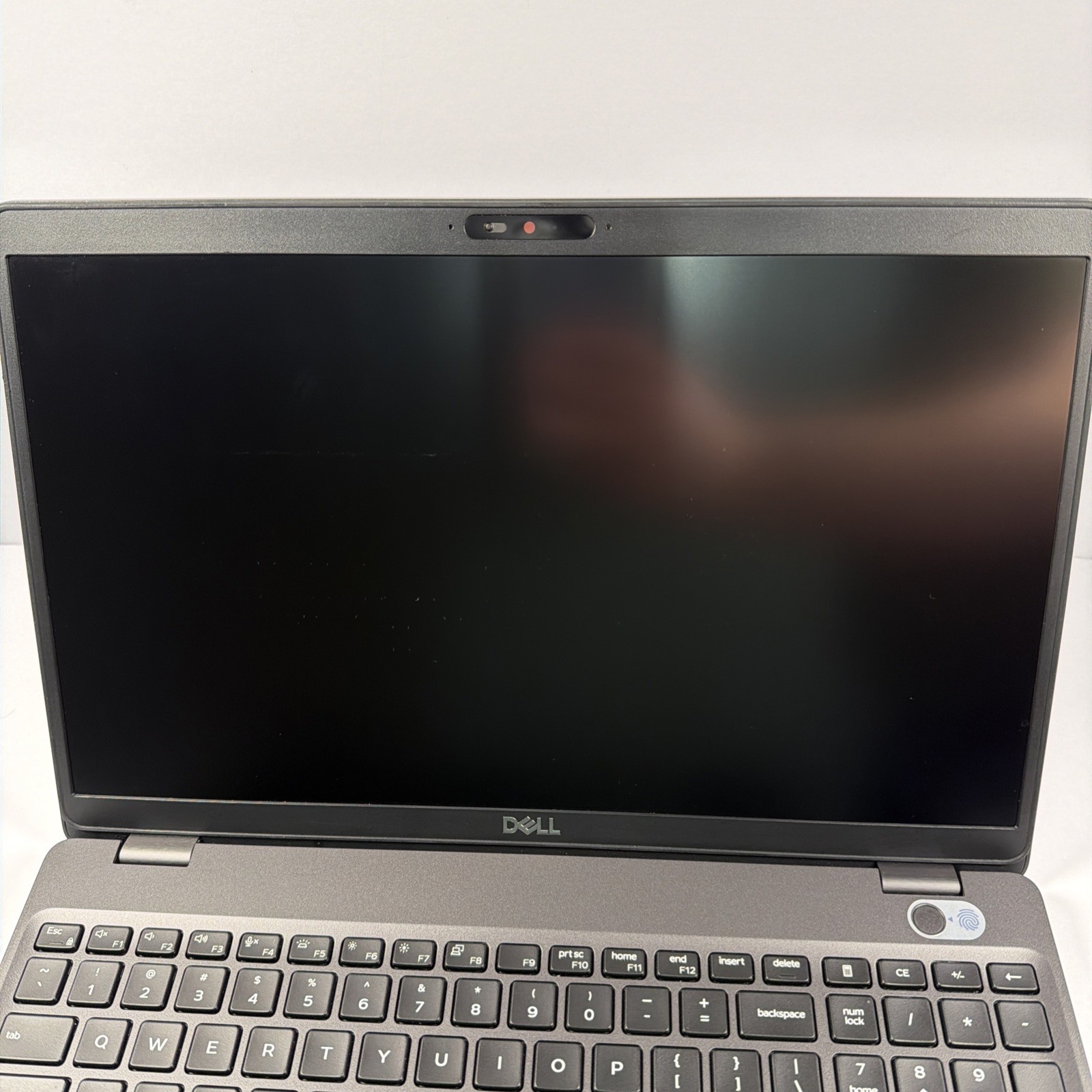 Dell Latitude 5500 15.6″ Intel Core i5-8365U 16GB RAM 256GB NVMe Win11Pro – READ