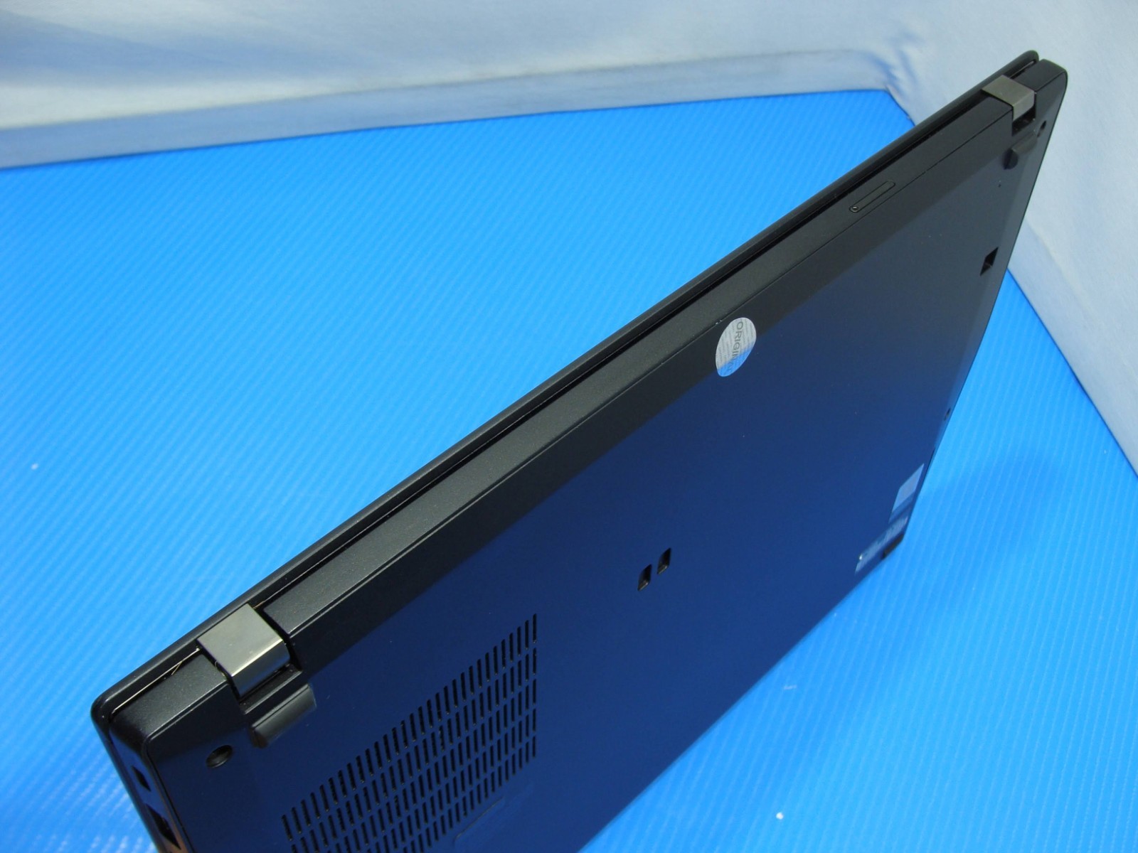 Lenovo ThinkPad T14s Gen 1 14″FHD TOUCH i7-10510U 1.8GHz 16GB 512GB W11P +PA 99%