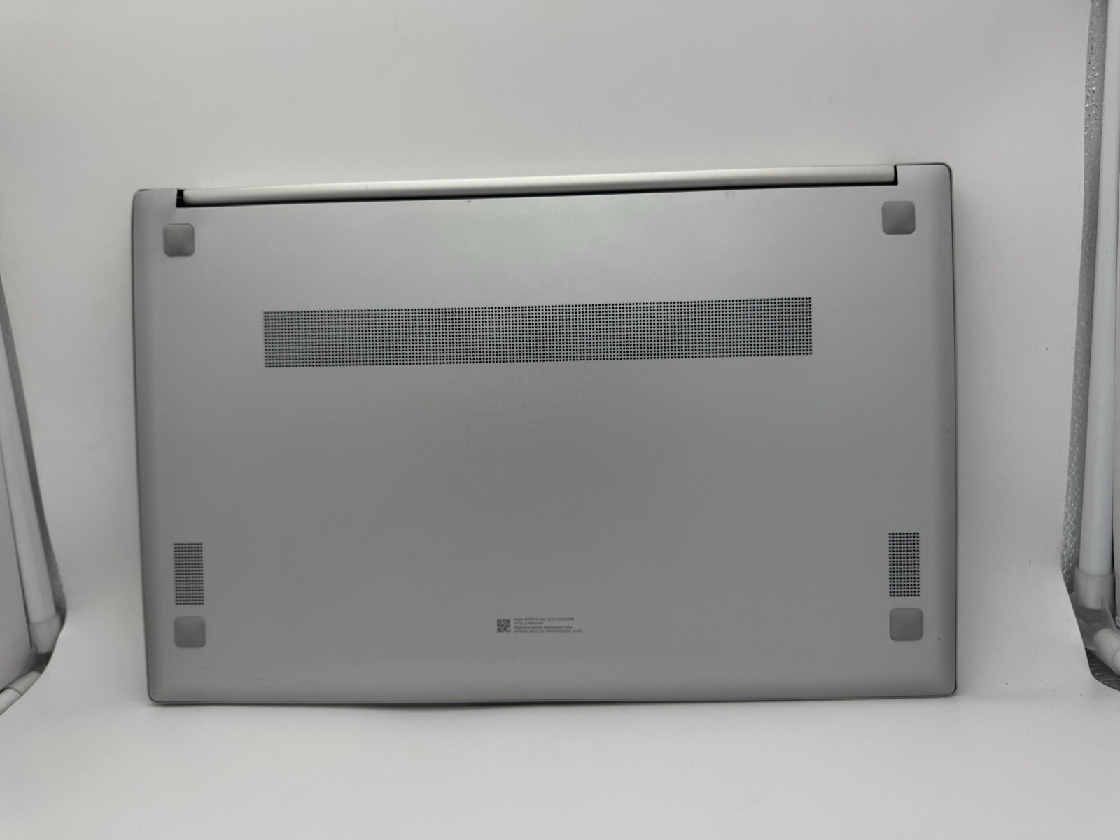 *SEE PHOTOS* Samsung Galaxy Book3 15.6″ (Intel i7, 16GB, 512GB) NP750XFH-XB1US