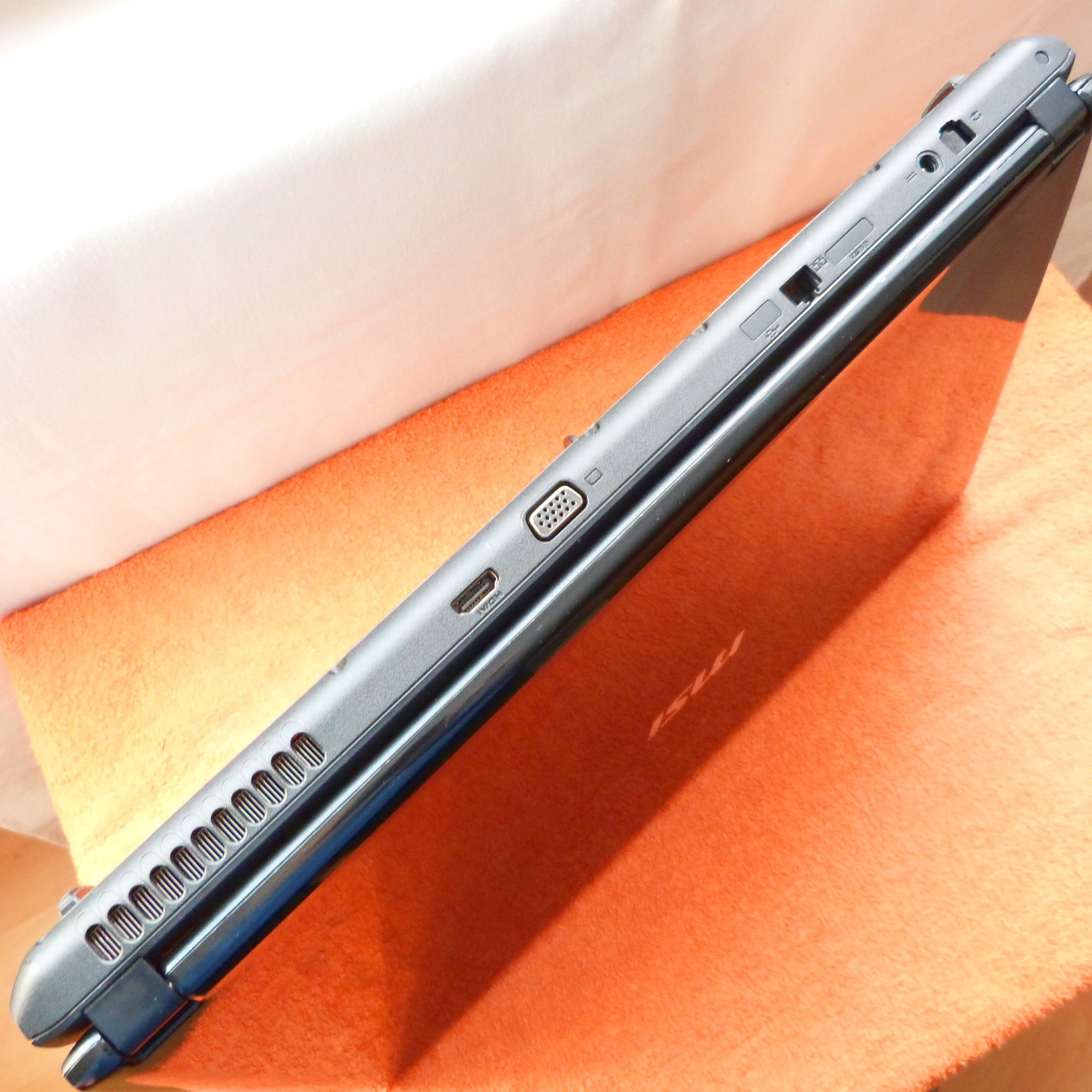 MSI CR700 Multimedia 17″ I SRS SOUND I SSD Windows 10 l GeForce HDMI DVDRW