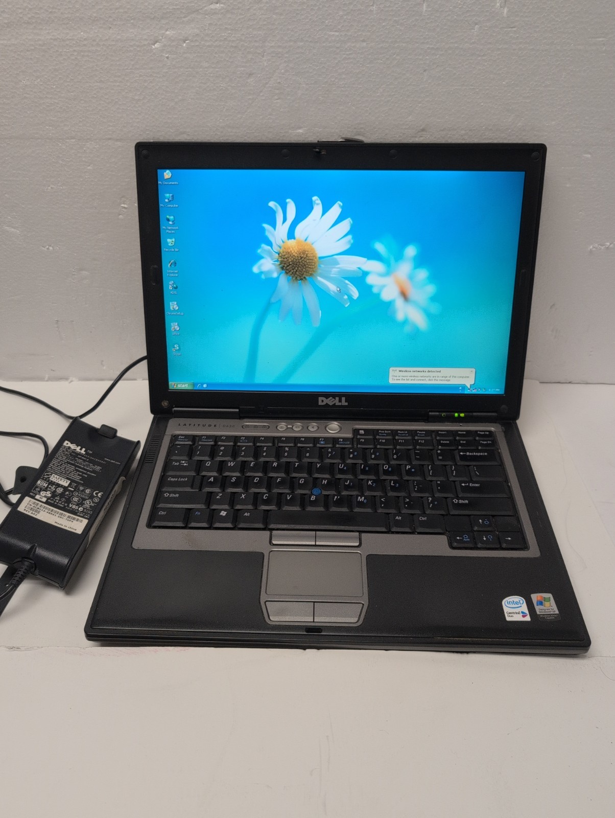 🔥 Dell Latitude D620 14″ Laptop T2400 1.83Ghz /2.5GB Ram /500GB HDD/win XP –