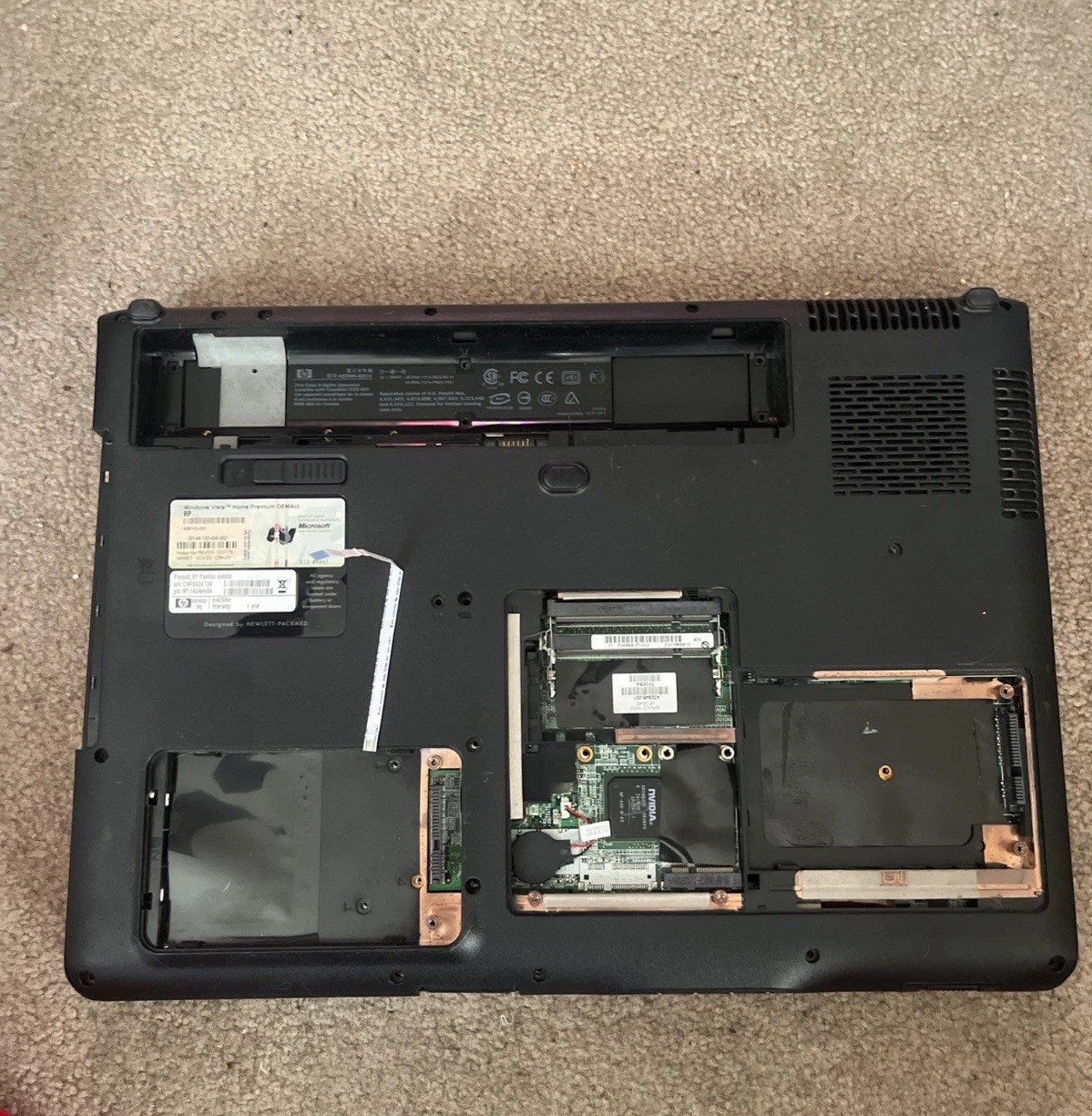 HP Pavilion dv9000 series laptop AMD Turion 64 X2 UNTESTED / FOR PARTS