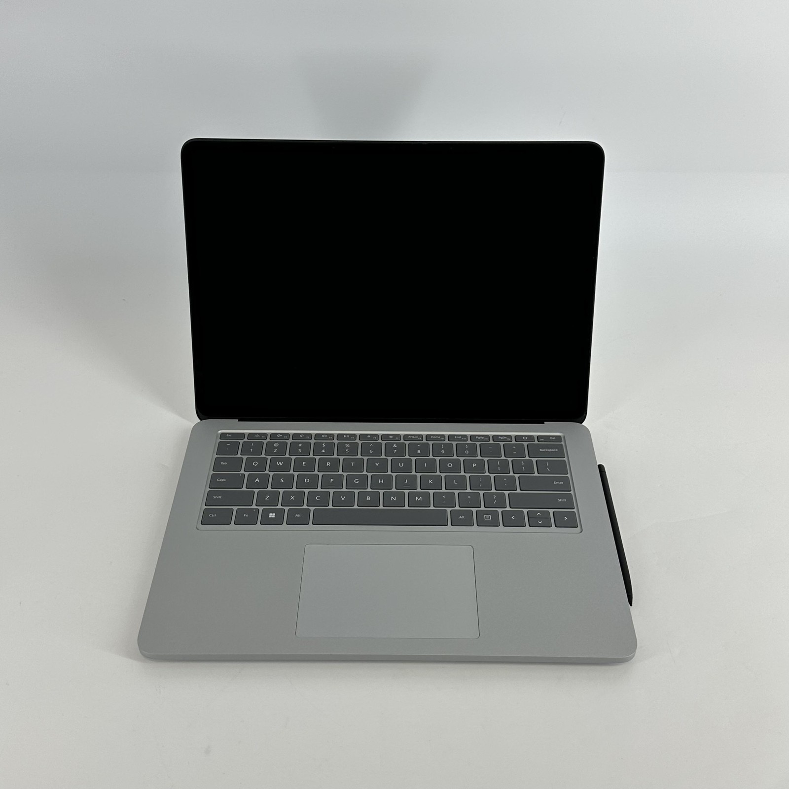 Microsoft Surface Laptop Studio 14 2K i7-11370H 3.3GHz 16GB 512GB RTX 3050 Ti