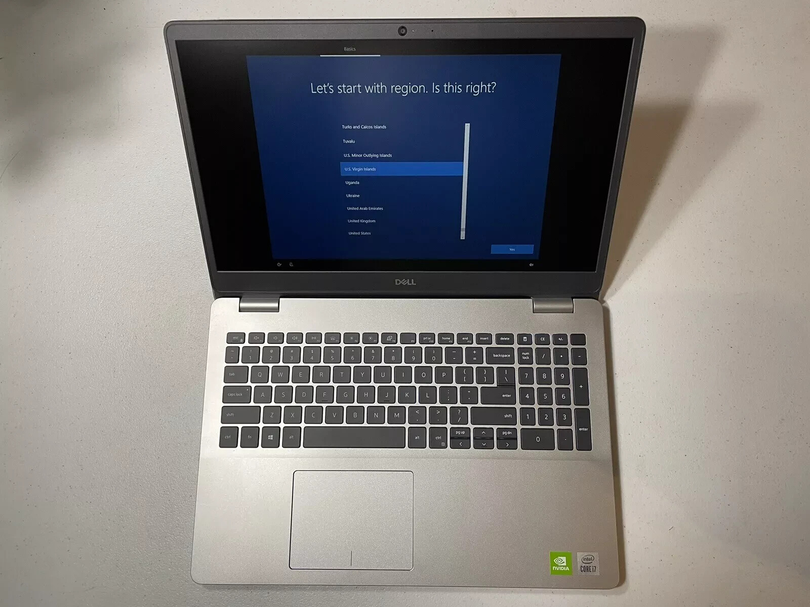 Dell Inspiron 15 5593 15.6 inch (512GB, Intel Core i7 10th Gen., 1.30GHz, 16GB)