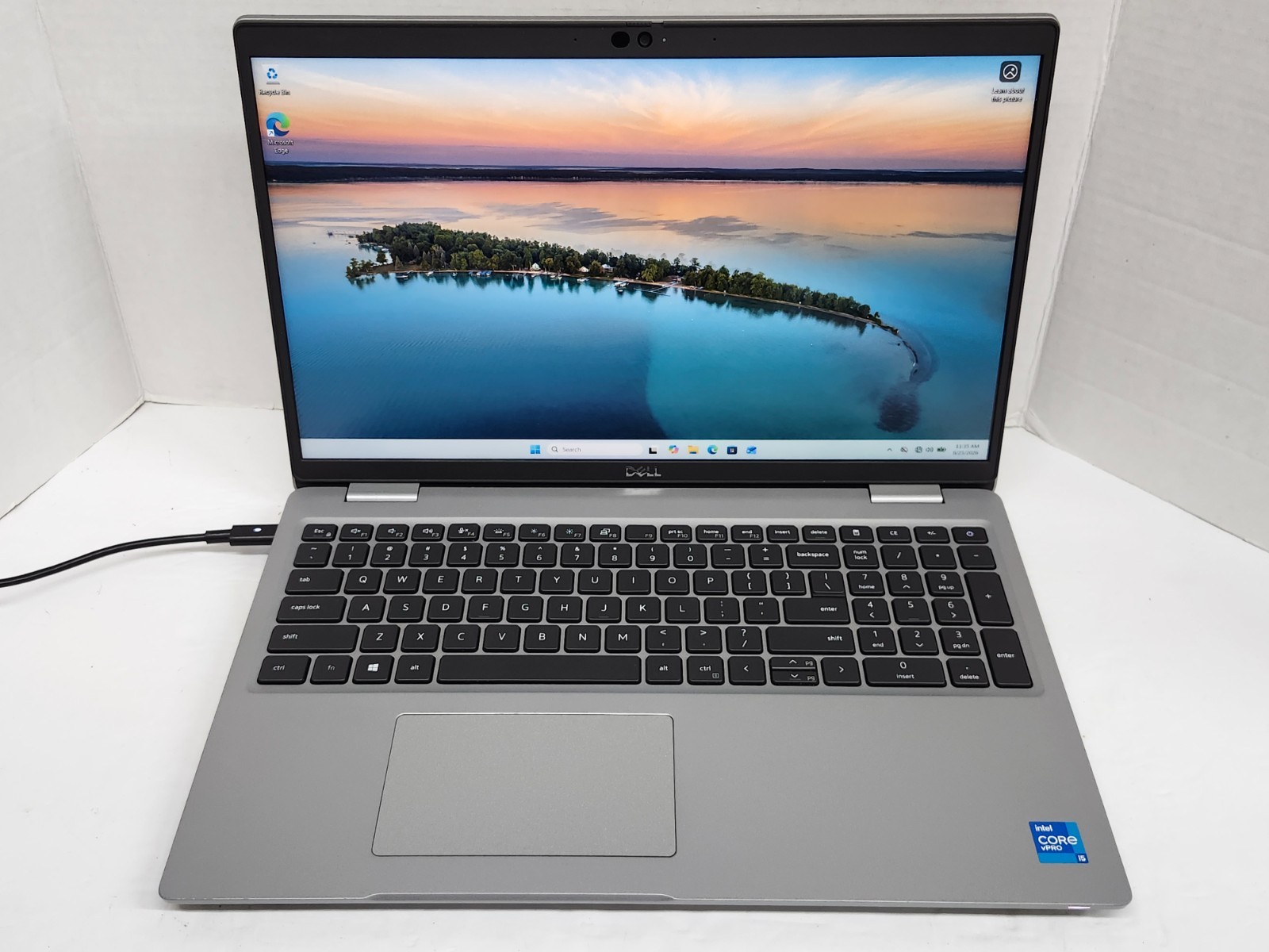 Dell Latitude 5520 Laptop – 11th Gen i5-1145G7 16GB 512GB Cam Backlit Touch Sp5