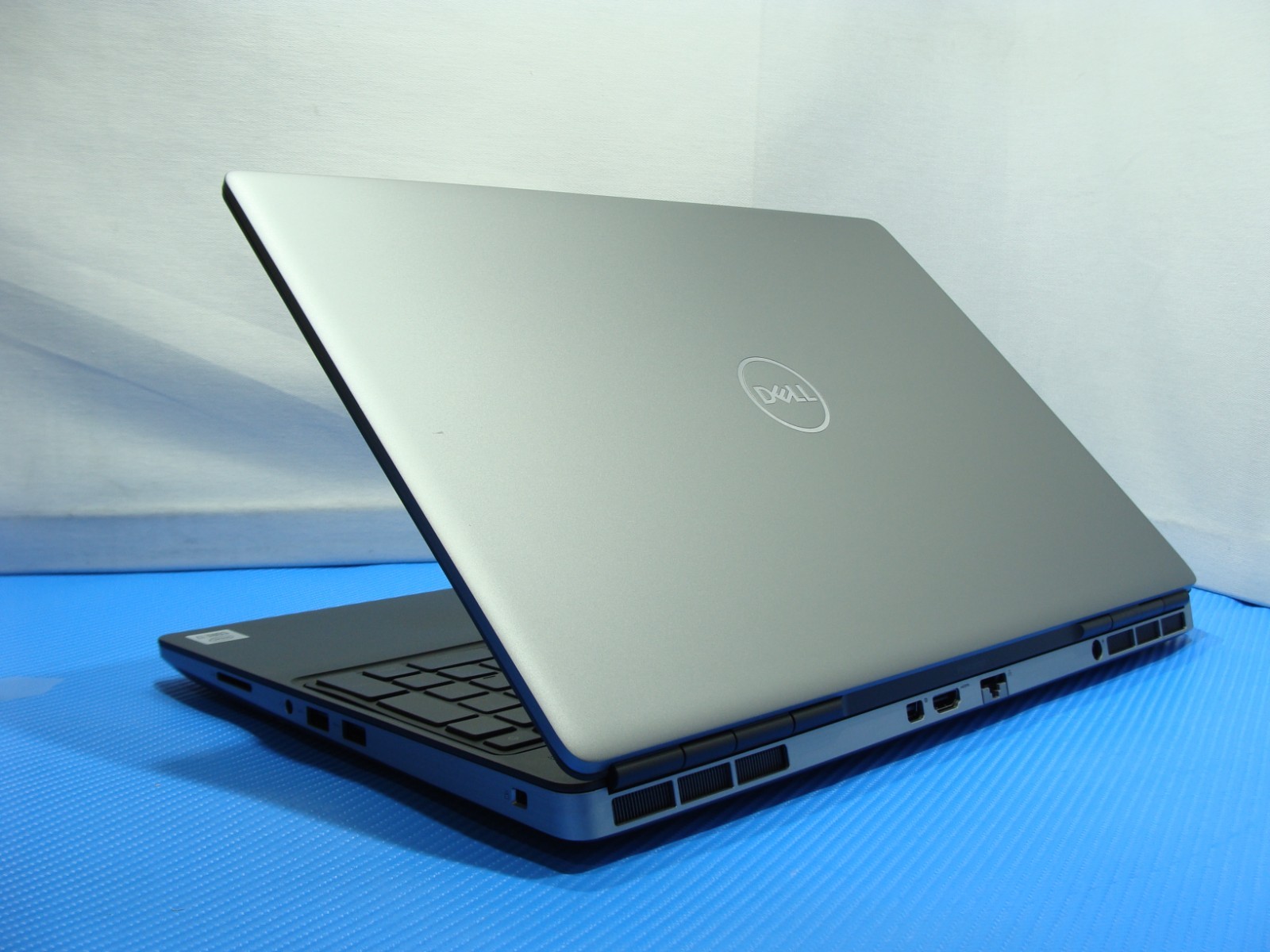 Dell Precision 7550 Workstation 15.6″ FHD i7-10750H 2.6GHz 32GB 512GB RTX 3000