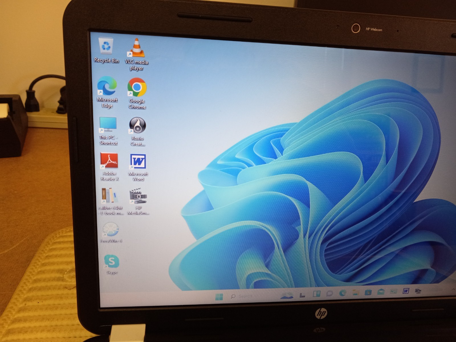 HP Pavilion G6-1D38DX Laptop Intel Core i3-2350M 2.30 GHZ 6GB Ram 256 SSD