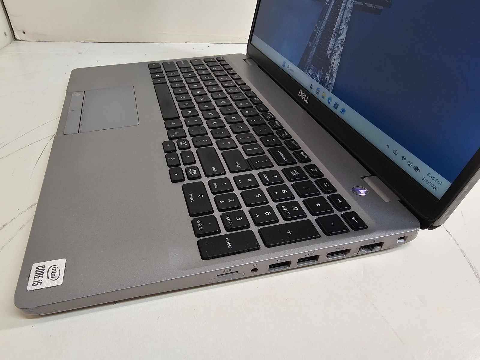 Dell Precision 3550 Laptop – 1.7 GHz i5-10310U 8GB 256GB SSD Webcam 15.6″