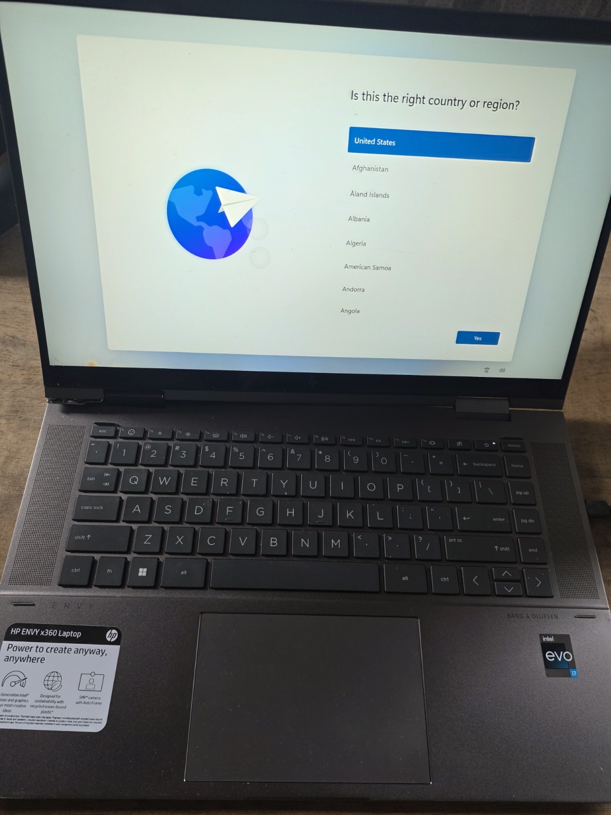 HP Envy x360 15-EW1073CL 15.6″ Touchscreen Laptop Intel Core 13th 32GB Hinge