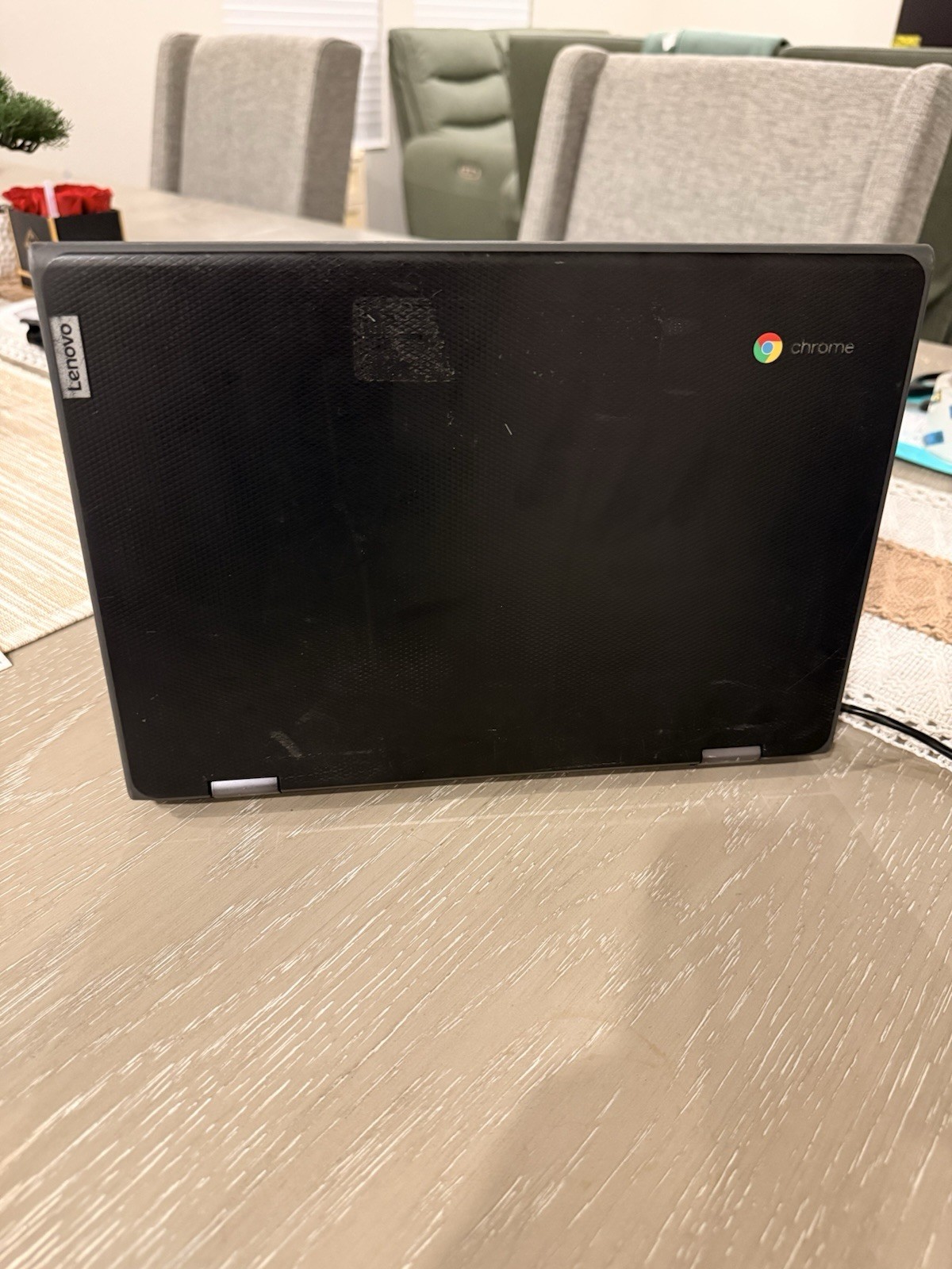 Lenovo Chromebook 300e 2nd Gen 2-in-1 11.6″ Touch 4GB 32GB X2 1.1GHz, Black