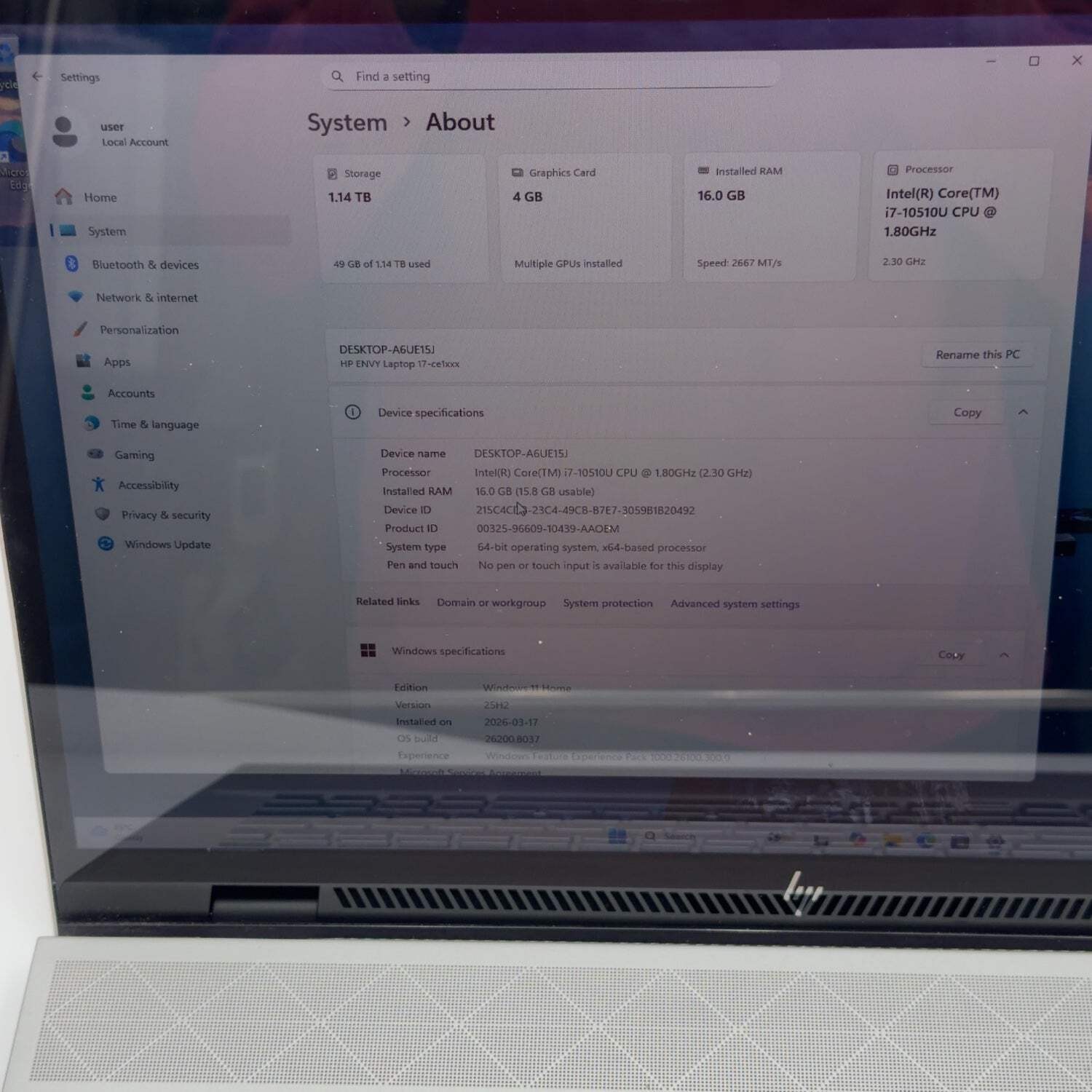 HP Envy 17-CE1003CA 17″ i7-10510U 16GB RAM 256GB SSD 1TB HDD GeForce MX250